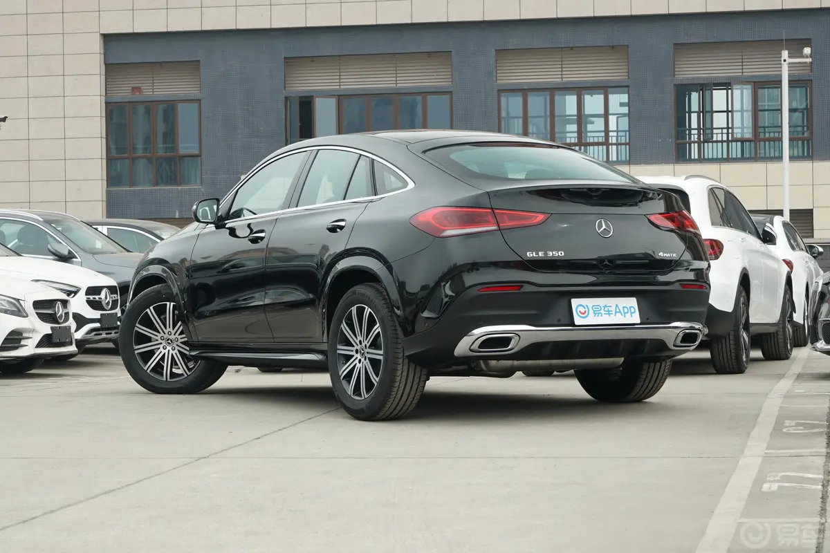 奔驰GLE轿跑GLE 350 4MATIC 轿跑SUV 时尚型外观