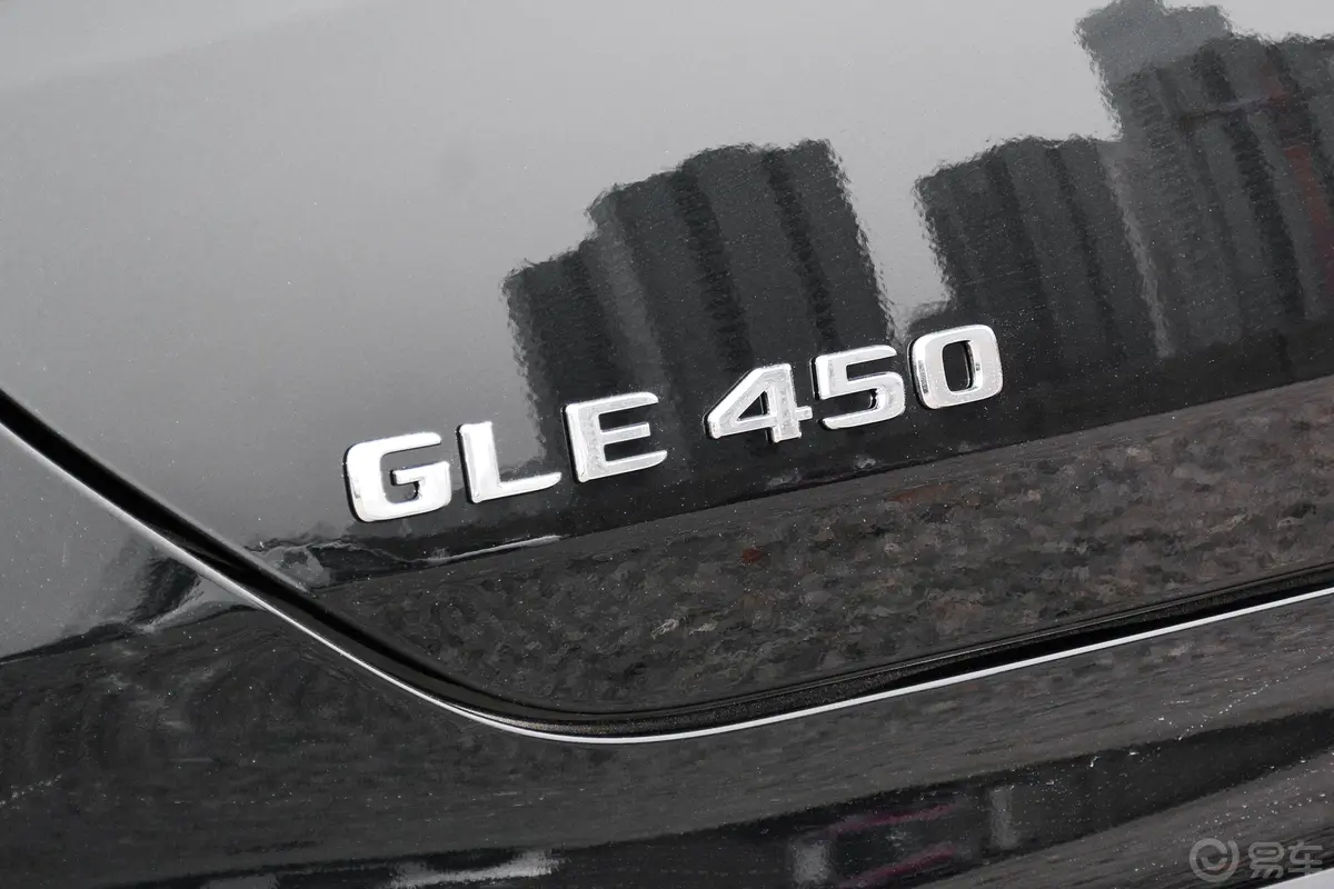 奔驰GLE轿跑GLE 450 4MATIC 轿跑SUV 时尚型外观