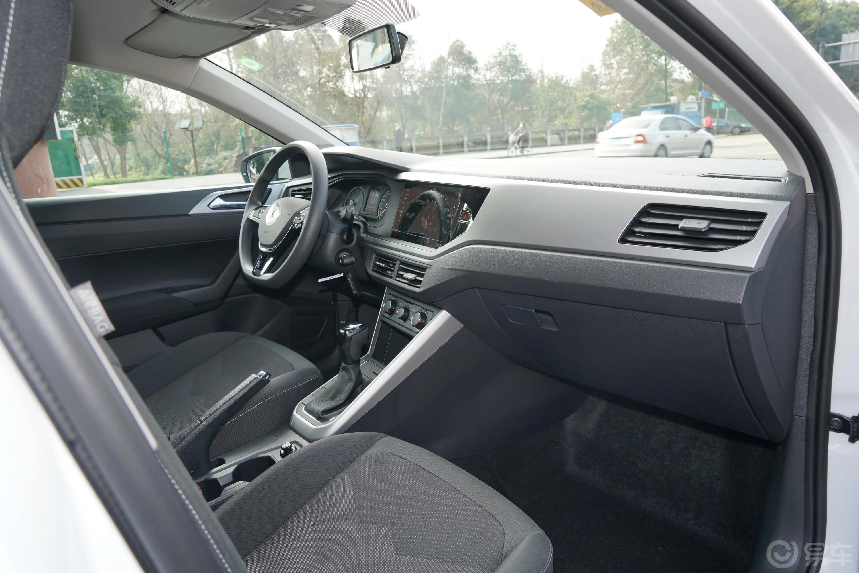 PoloPlus 1.5L 自动纵情乐活版内饰全景副驾驶员方向