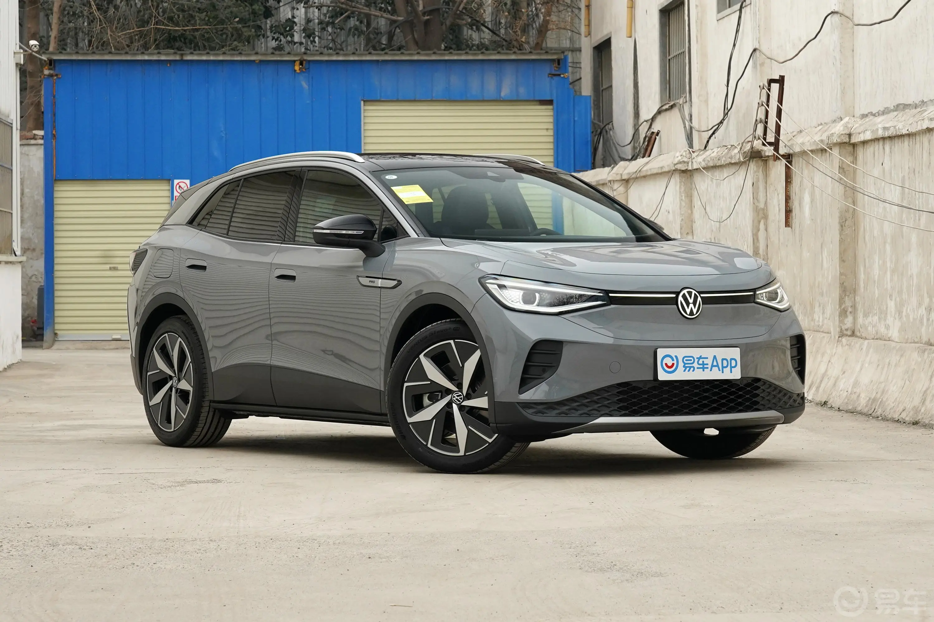 ID.4 CROZZ550km 两驱长续航Lite PRO版侧前45度车头向右水平