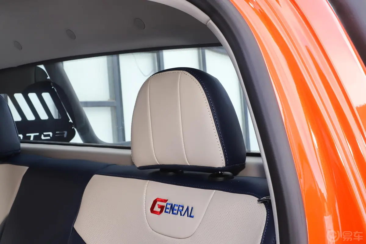 大将军G72.0T 自动四驱乐享型长箱 柴油空间