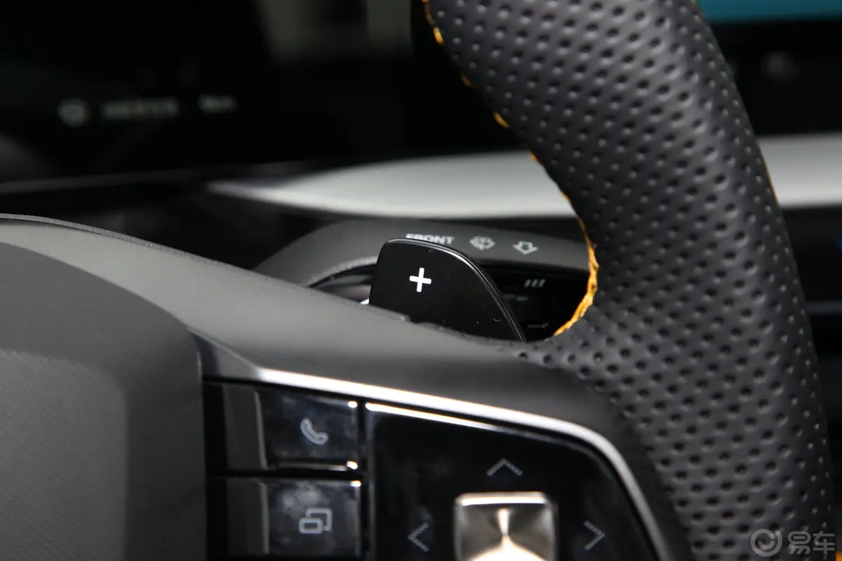 MG5天蝎座1.5T 双离合 Trophy运动旗舰版换挡拨片