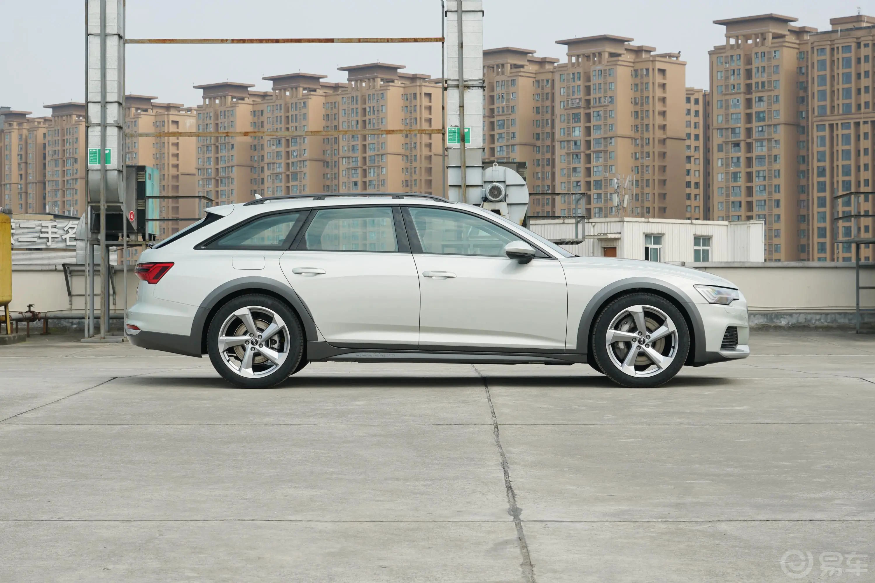 奥迪A6Allroad quattro 55 TFSI 冰雪运动版外观