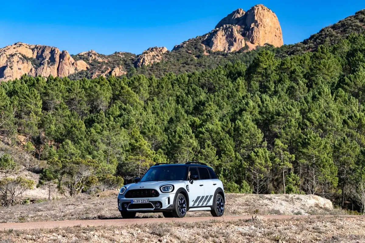 MINI COUNTRYMAN