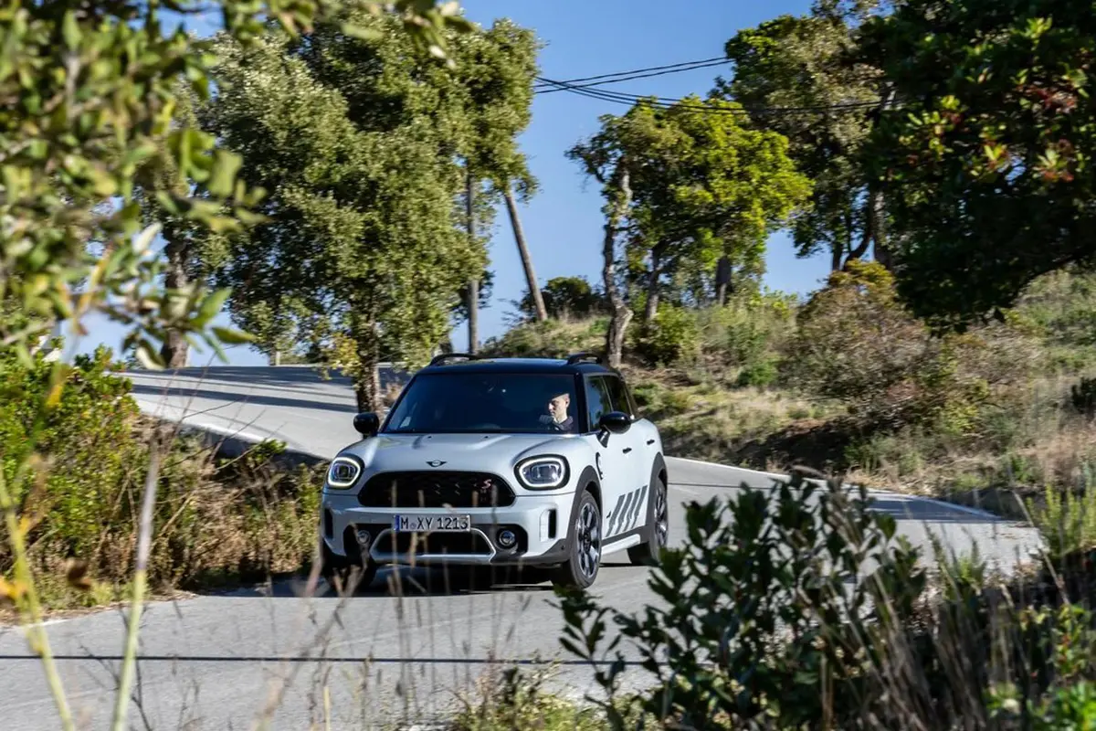 MINI COUNTRYMAN