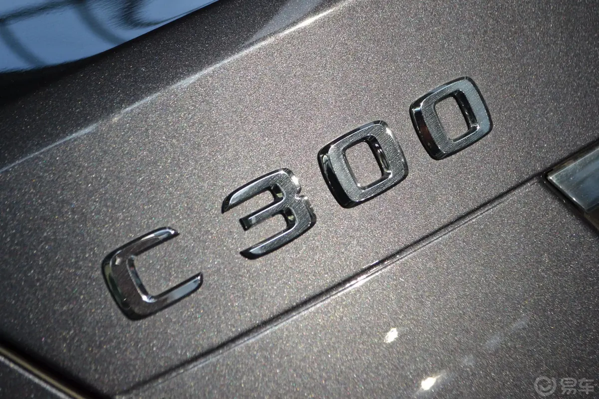 奔驰C级C 300 运动型 Grand Edition外观