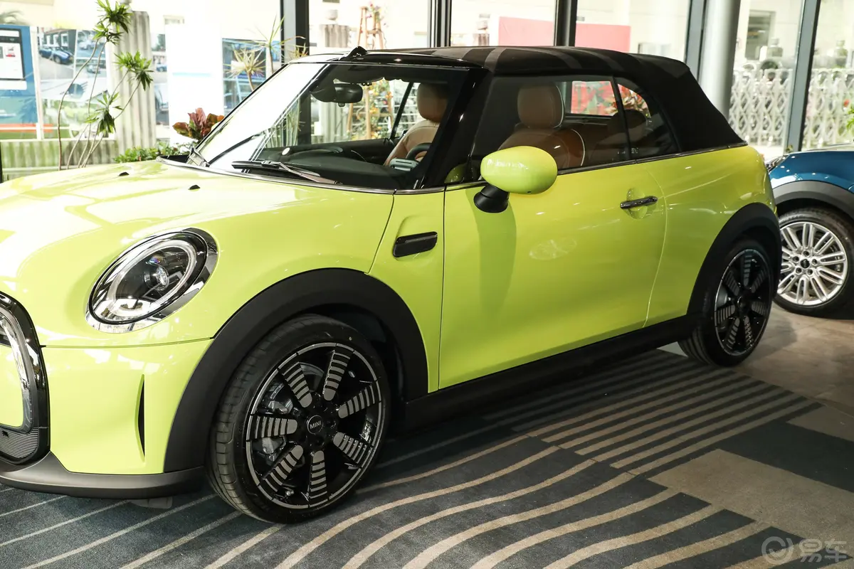 MINI CABRIO1.5T COOPER CABRIO The Coopers 纪念版外观