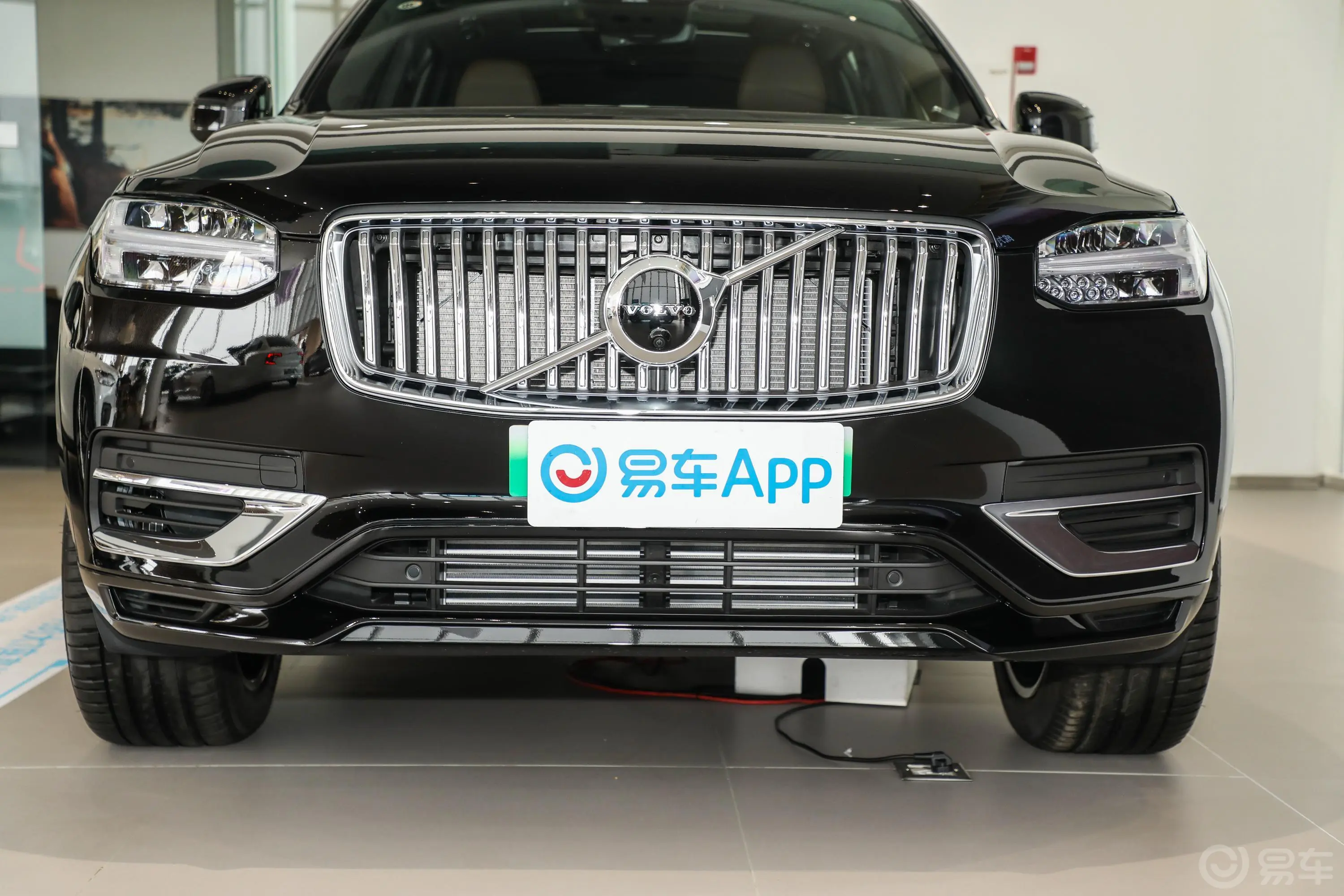 沃尔沃XC90新能源改款 T8 59km 智尊豪华版外观