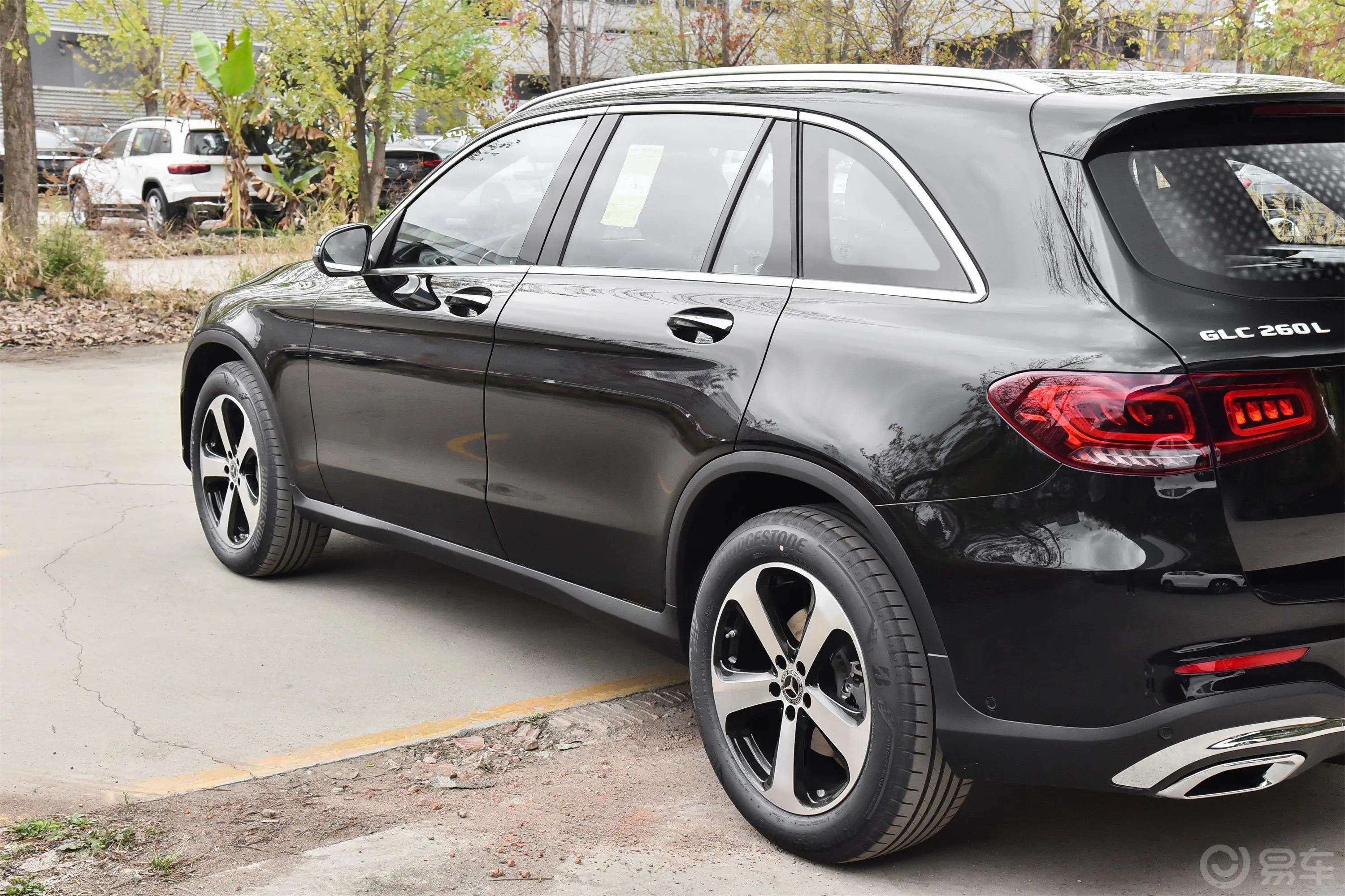 奔驰GLC改款三 GLC 260 L 4MATIC 动感型外观细节