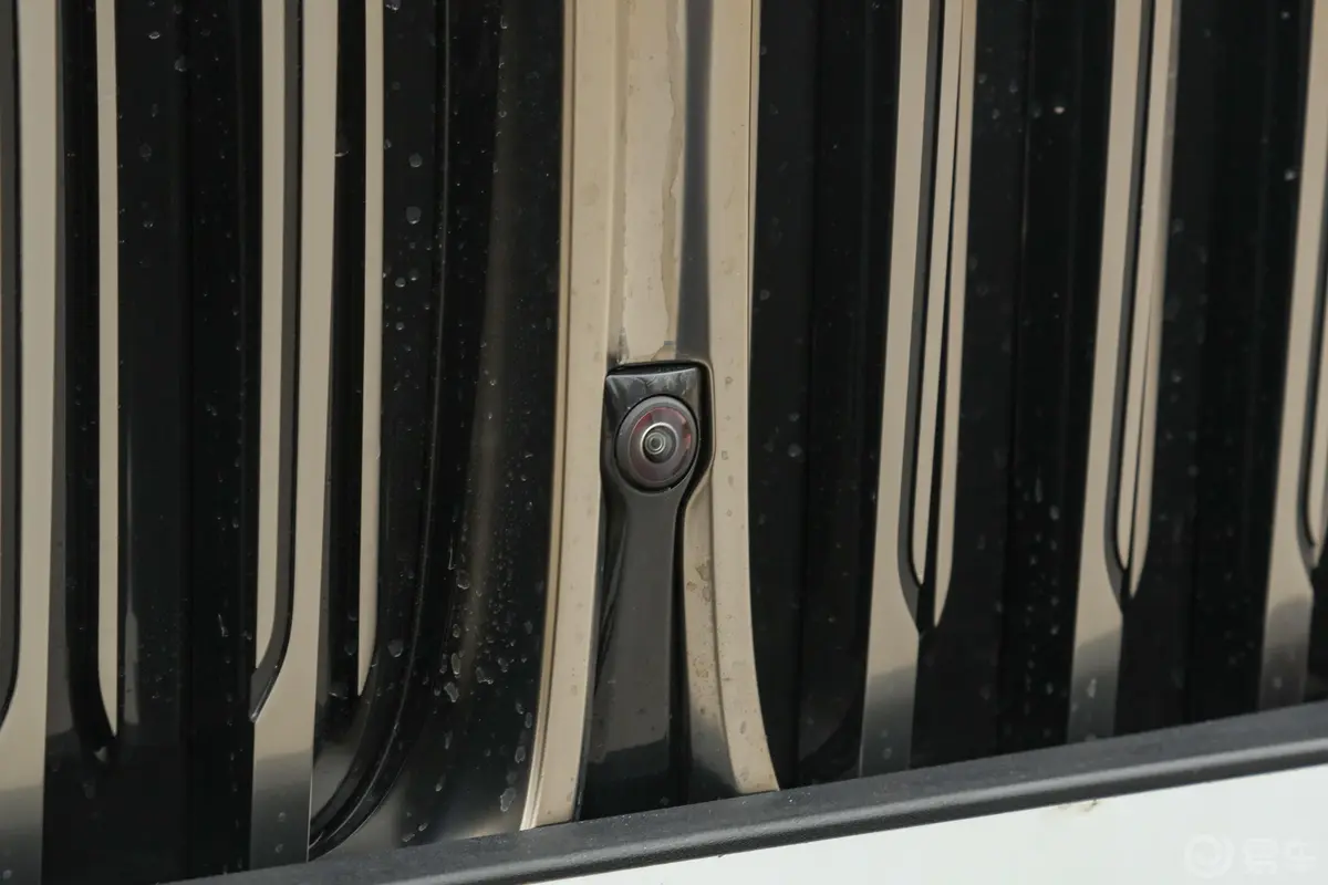 宝马7系M760Li xDrive V12 运动套装外观