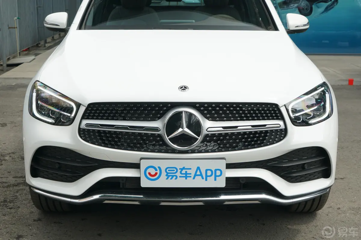 奔驰GLCGLC 300 L 4MATIC 动感型臻藏版外观