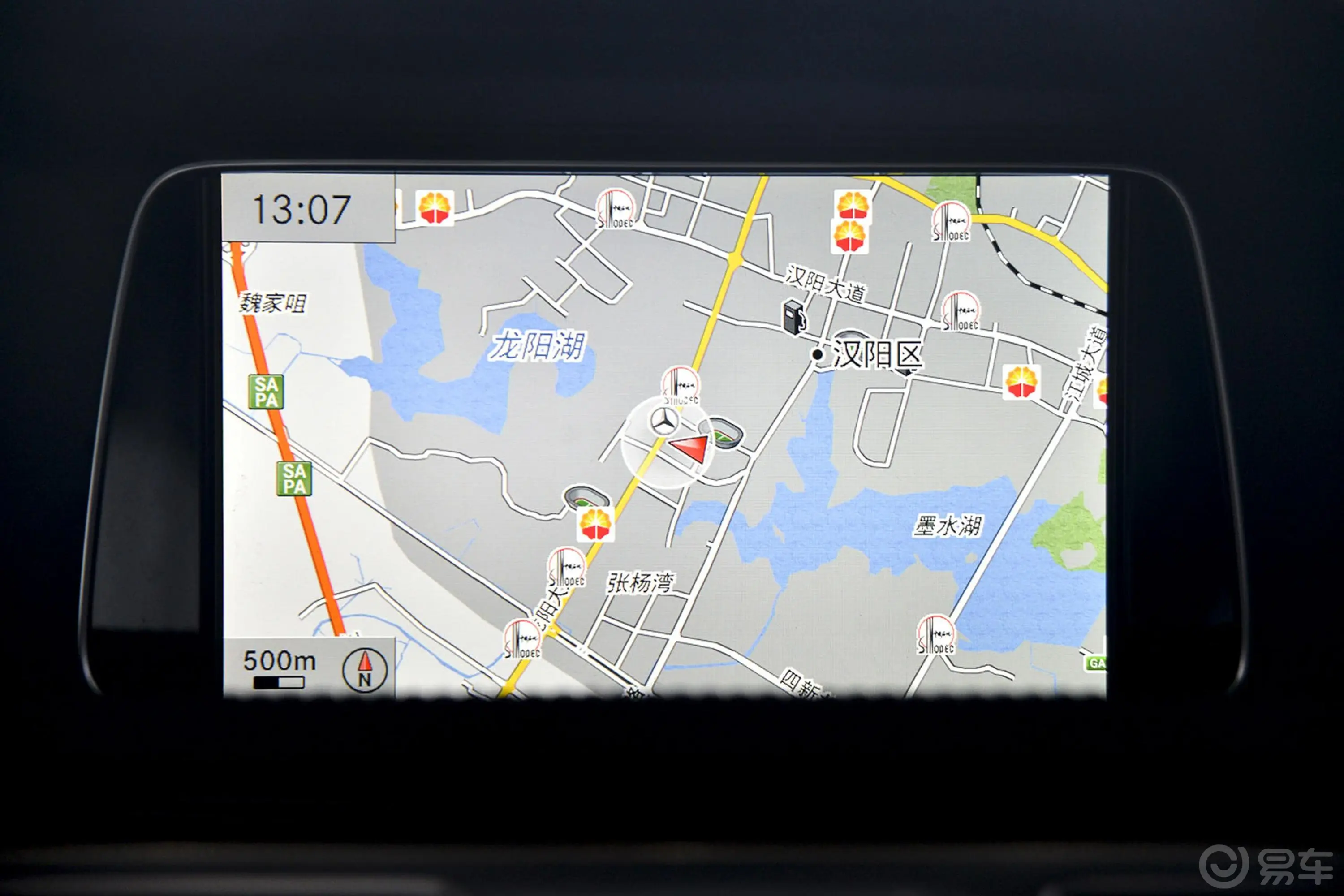 奔驰E级E 320 L 豪华型 4MATIC 轿车内饰