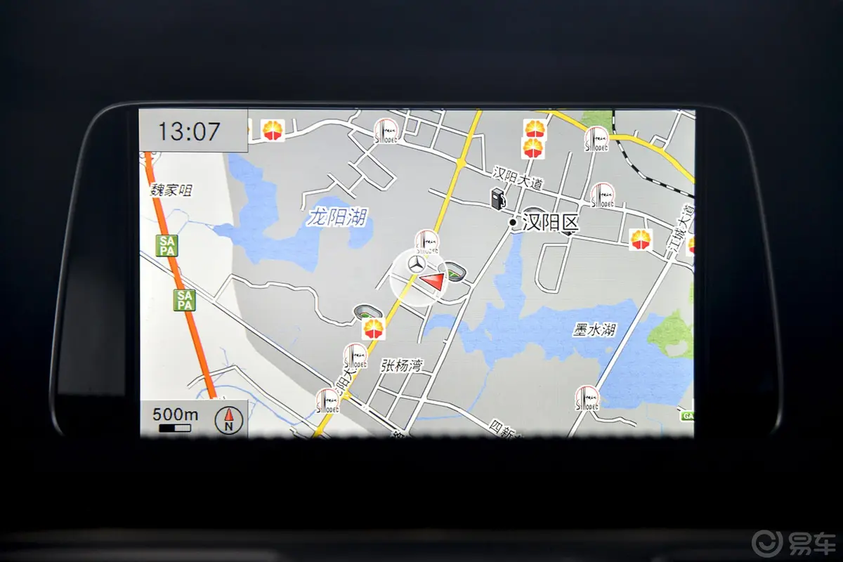 奔驰E级E 320 L 豪华型 4MATIC 轿车内饰