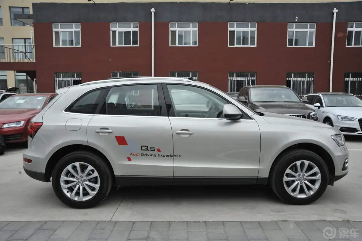 奥迪Q540TFSI 技术型外观