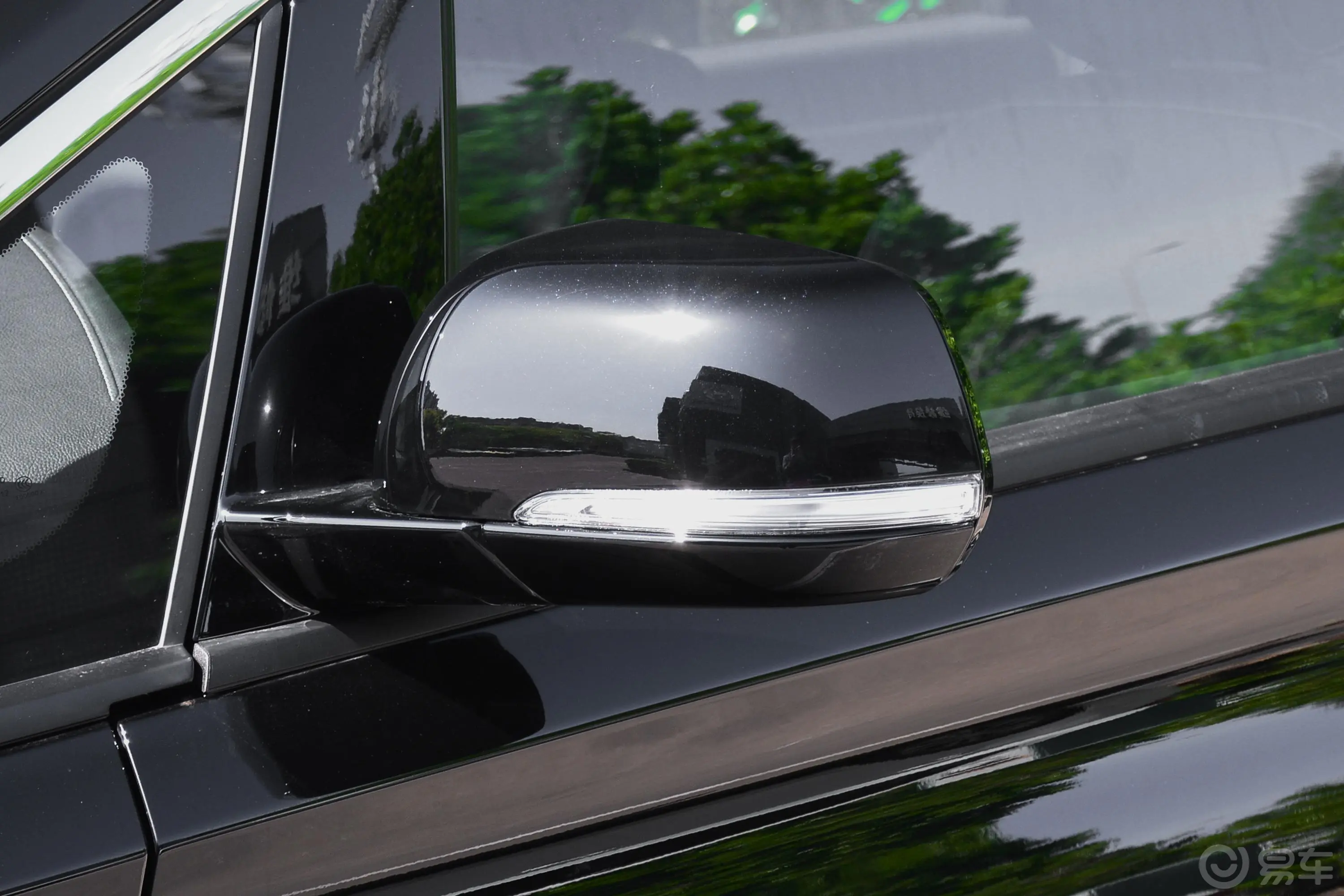 传祺M8改款 领秀系列 390T 豪华版主驾驶后视镜背面