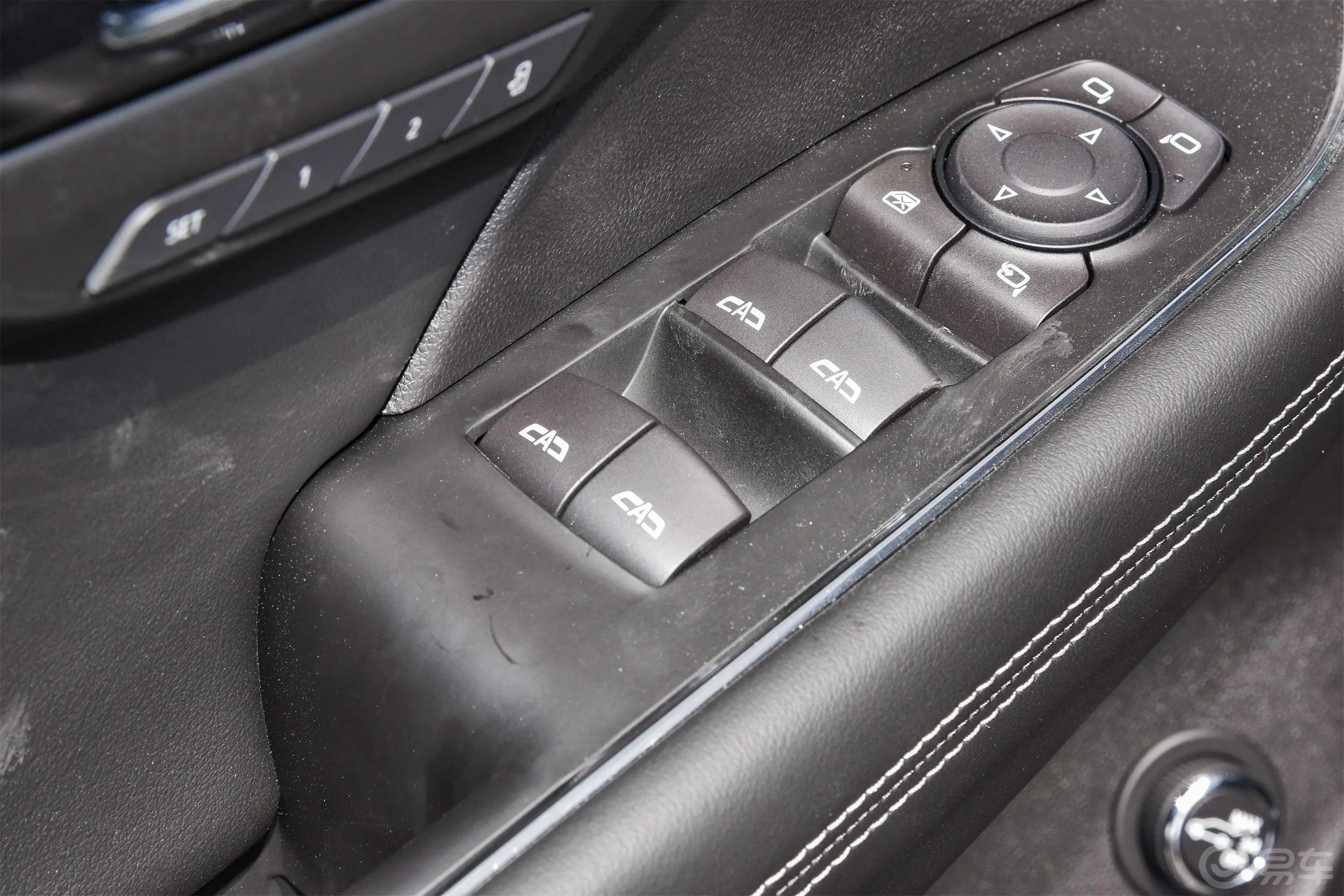 昂科威改款 昂科威S GS 两驱 智享运动型车窗调节整体
