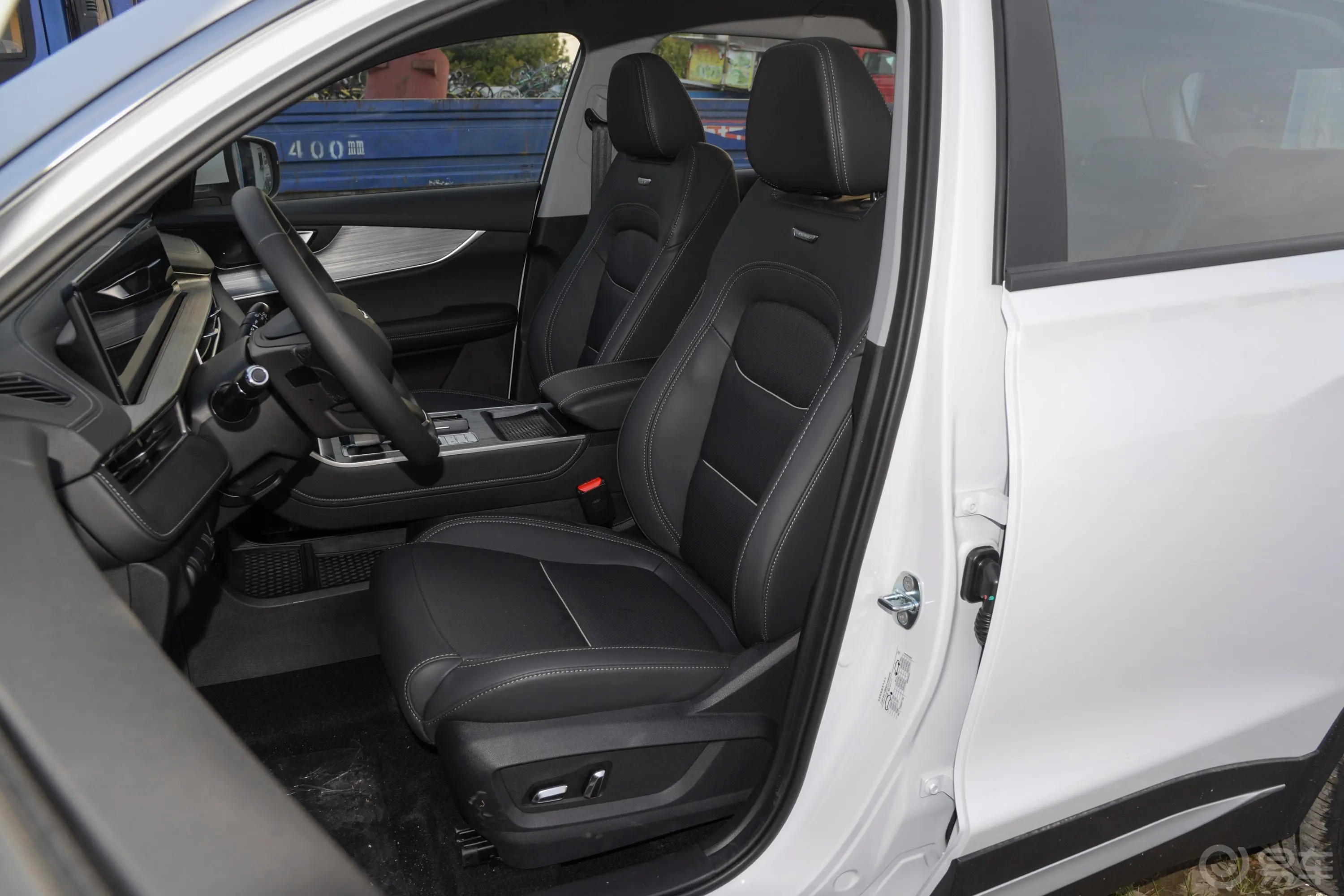 瑞虎7 PLUS鲲鹏版 1.6T 双离合豪华型+驾驶员座椅