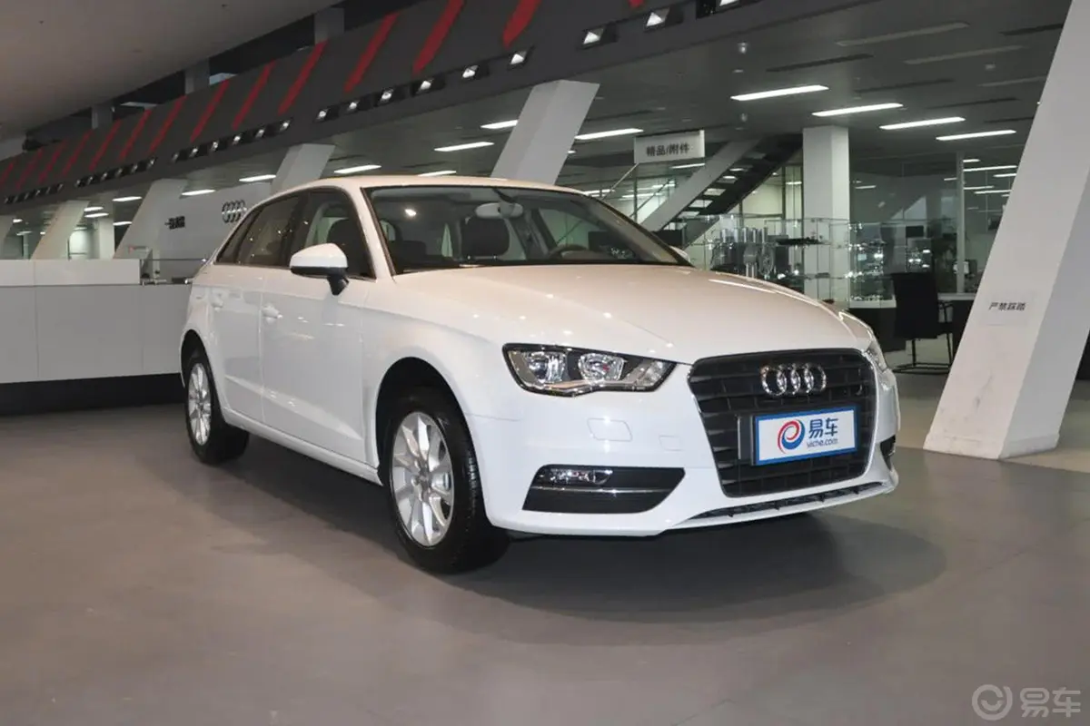 奥迪A3Sportback 35TFSI 手动 进取型外观