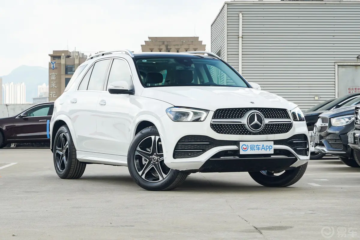 奔驰GLE改款 GLE 350 4MATIC 时尚型前轮毂造型