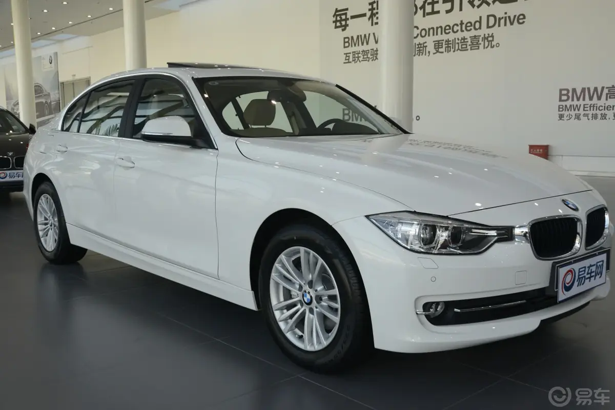 宝马3系320Li 手动型外观