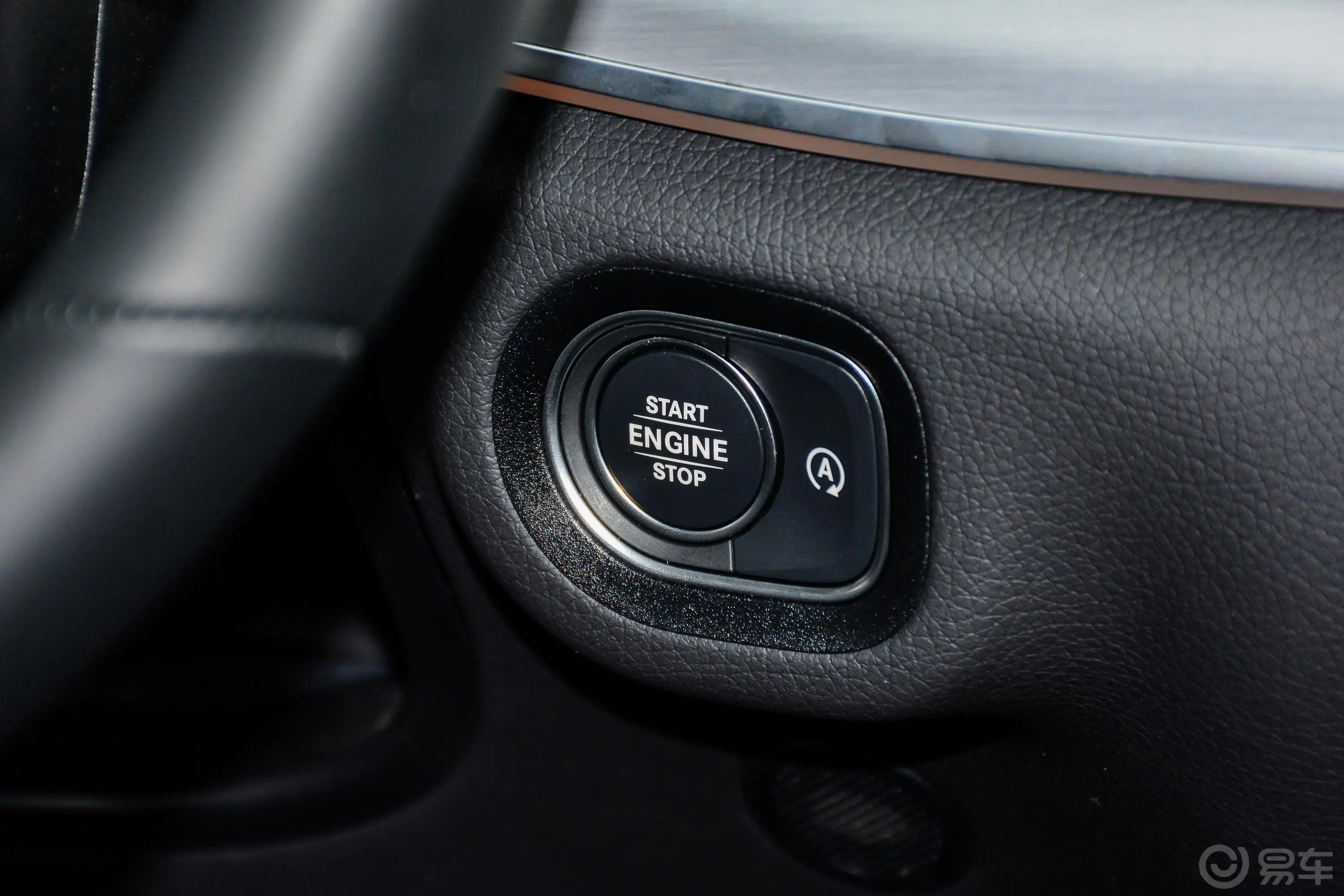 奔驰GLE轿跑改款 GLE 450 4MATIC 轿跑SUV 时尚型钥匙孔或一键启动按键