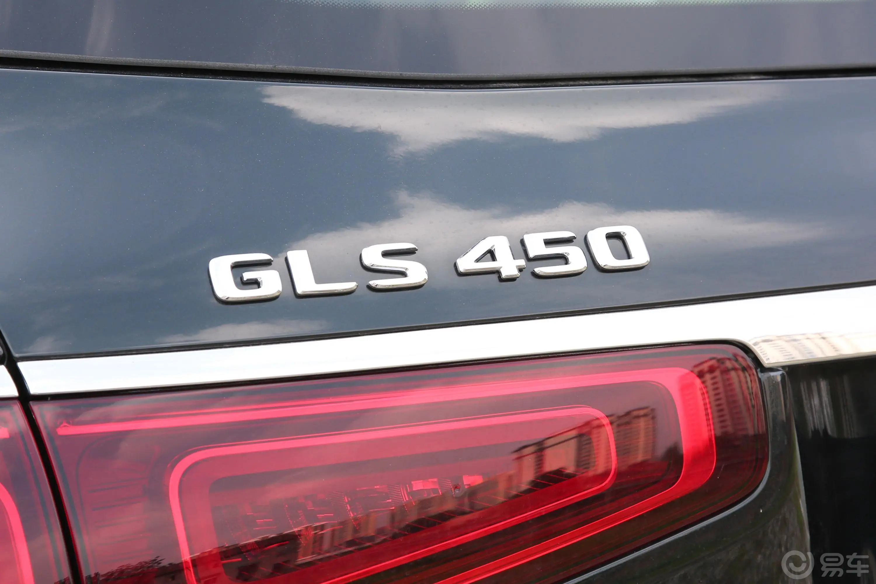 奔驰GLS改款 GLS 450 4MATIC 时尚型外观