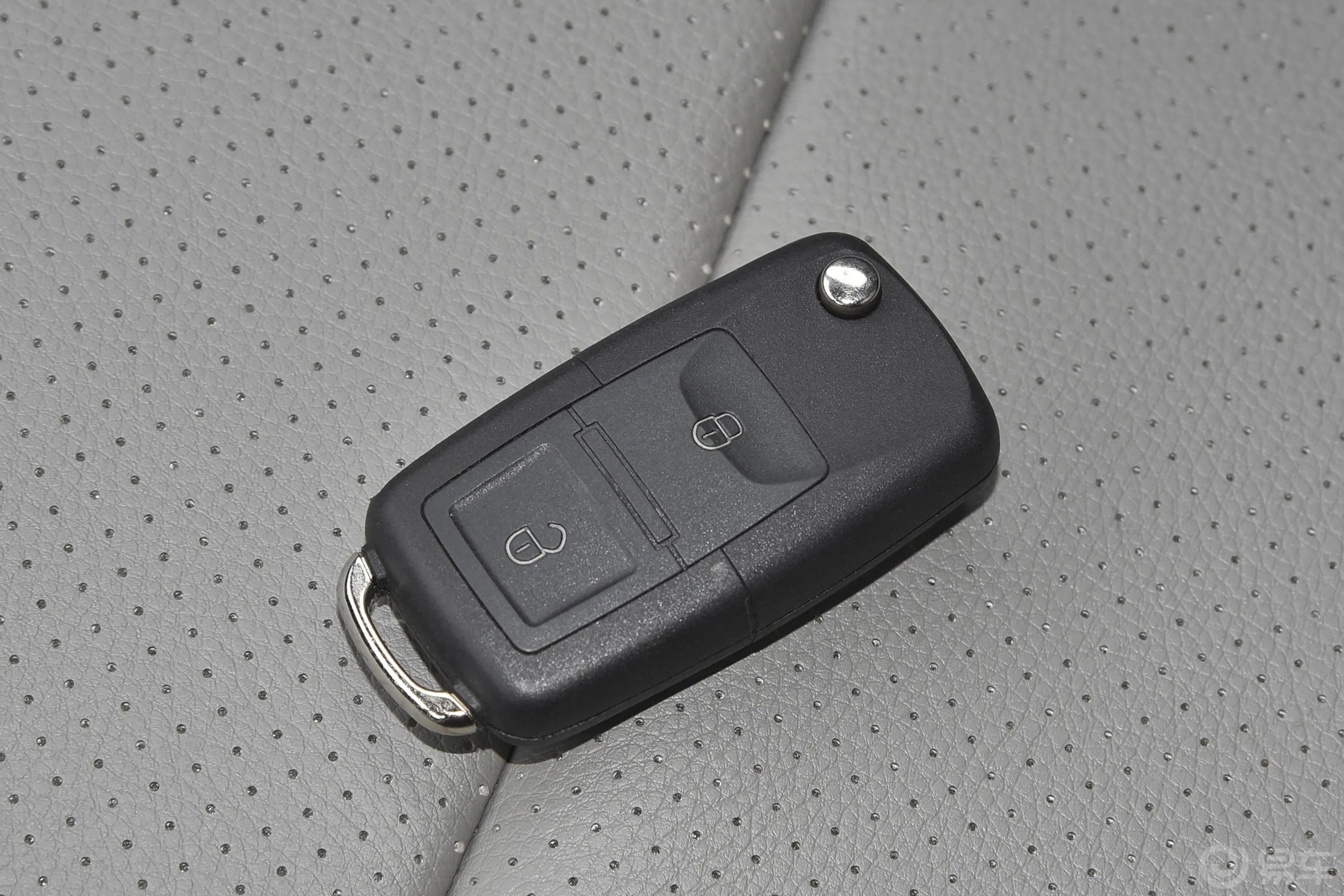 祥菱M EV300km M1 标轴栏板车钥匙正面
