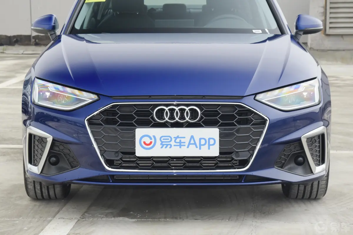 奥迪A4L40 TFSI 时尚动感型外观细节