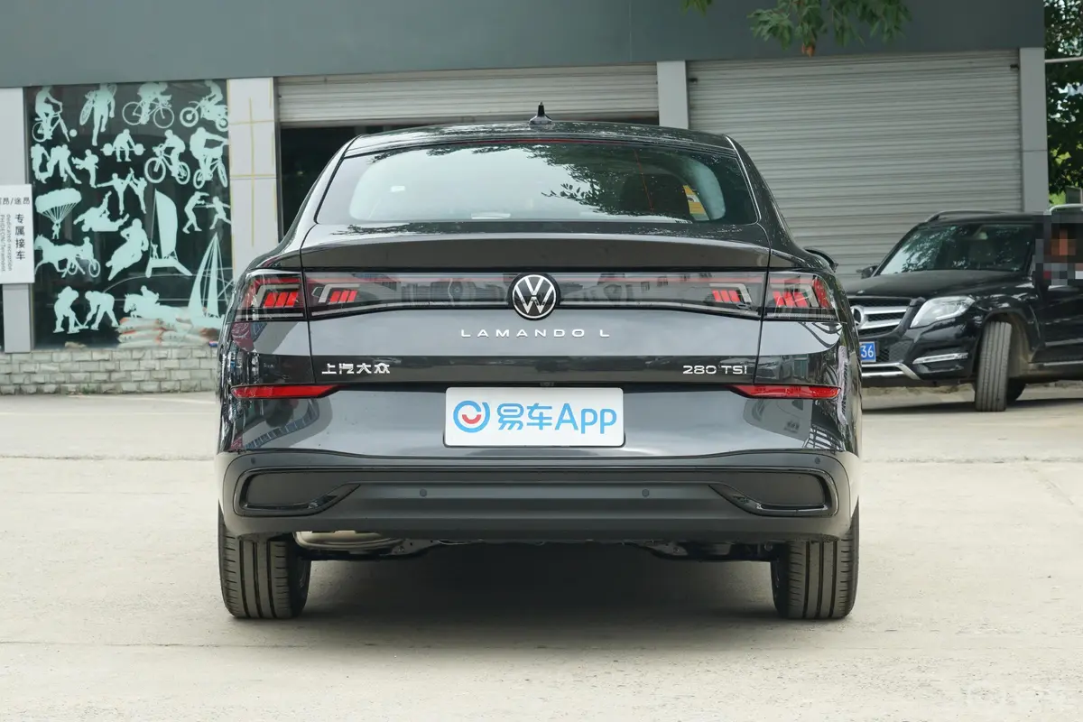 凌渡凌渡L 280TSI 炫辣版正后水平