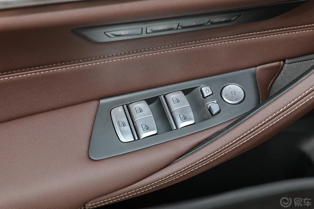 宝马5系 插电混动改款二 535Le 先锋版M运动套装车窗调节整体