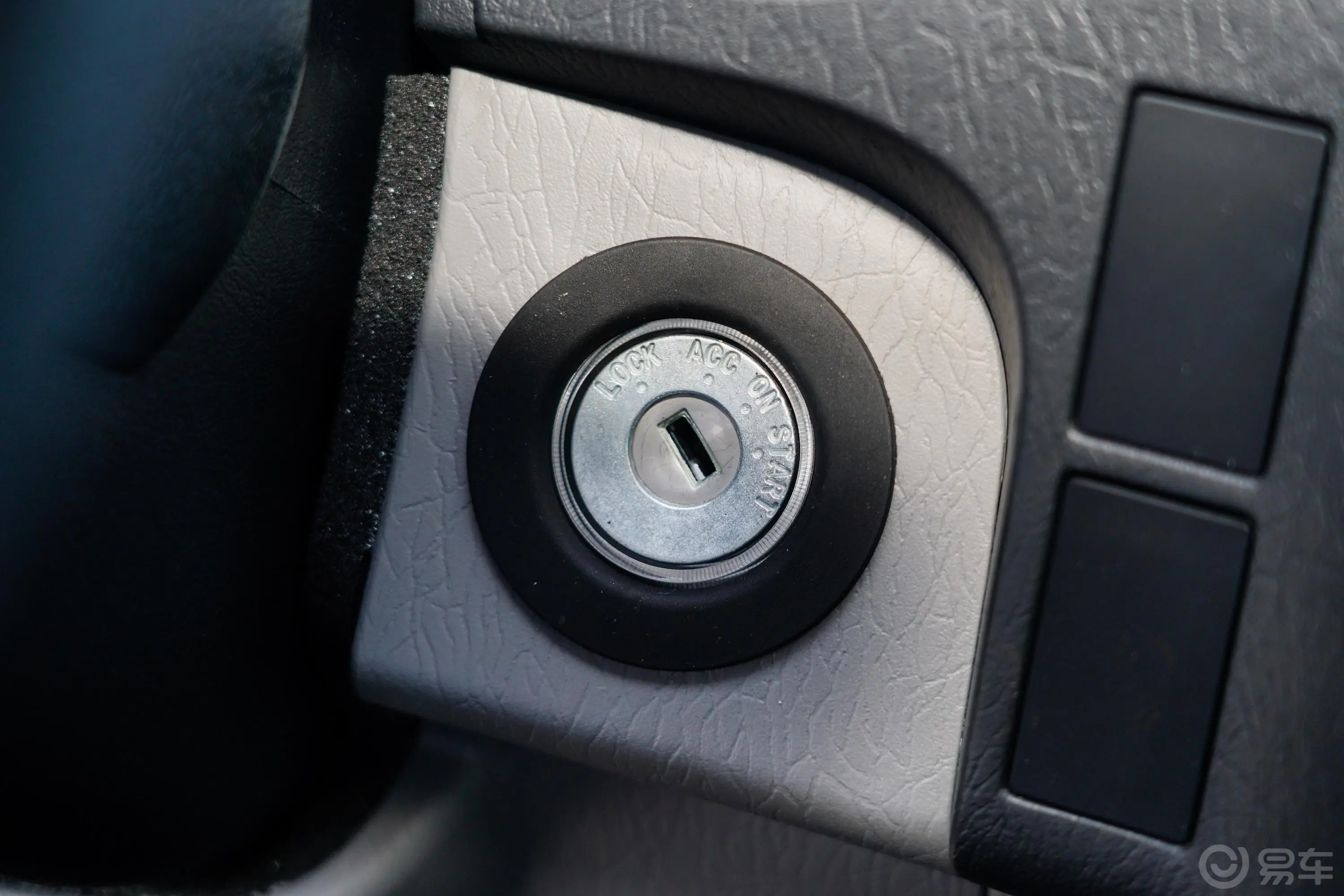 风景G52.4L 手动 明窗 商运版 5/6座 汽油钥匙孔或一键启动按键