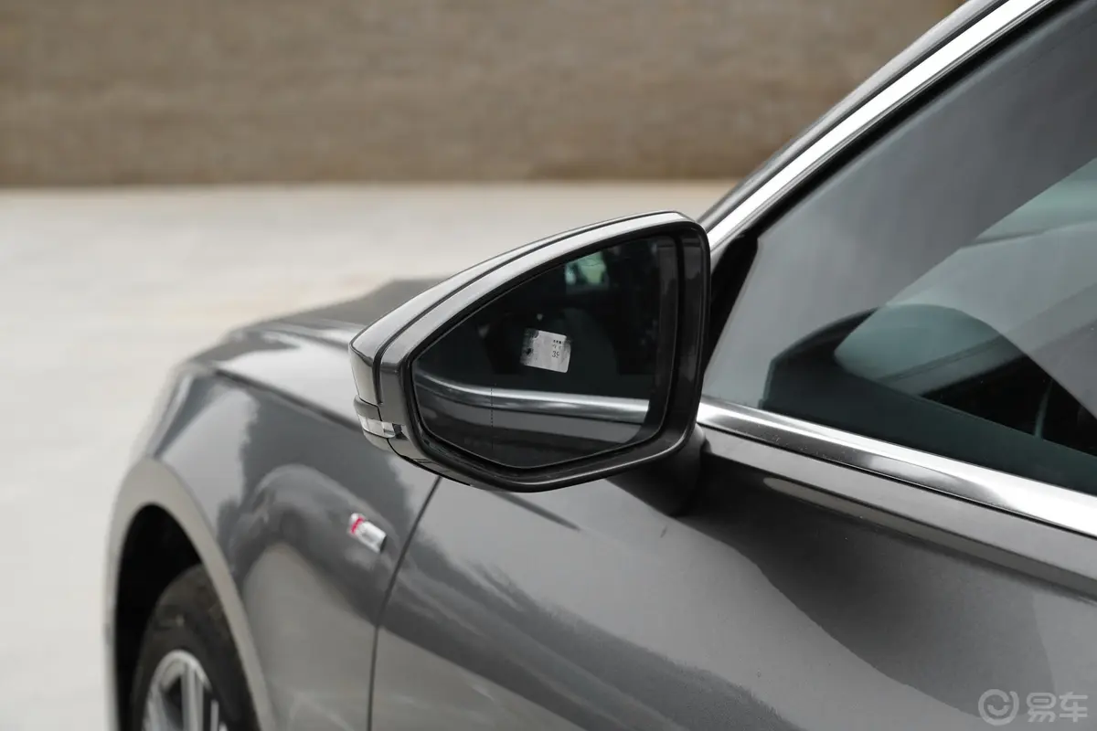 奥迪A6L45 TFSI quattro 尊享动感型后视镜镜面