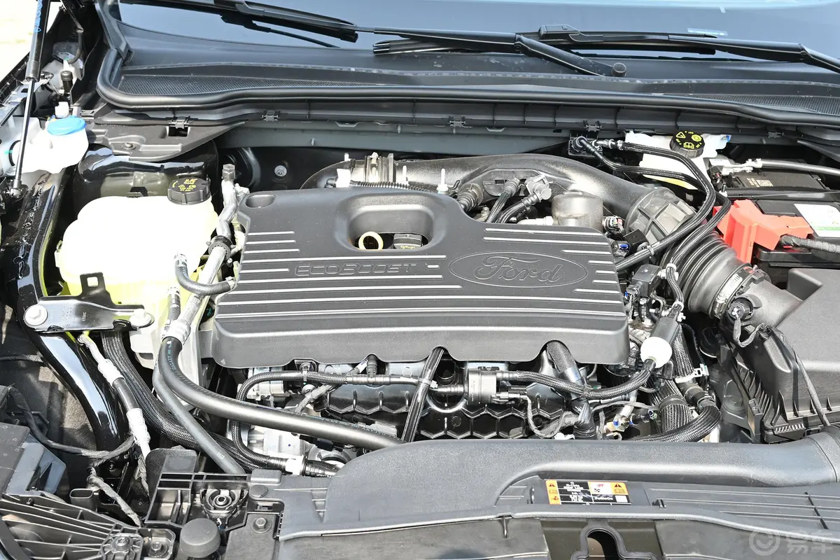 蒙迪欧改款 EcoBoost 245 ST-Line发动机特写