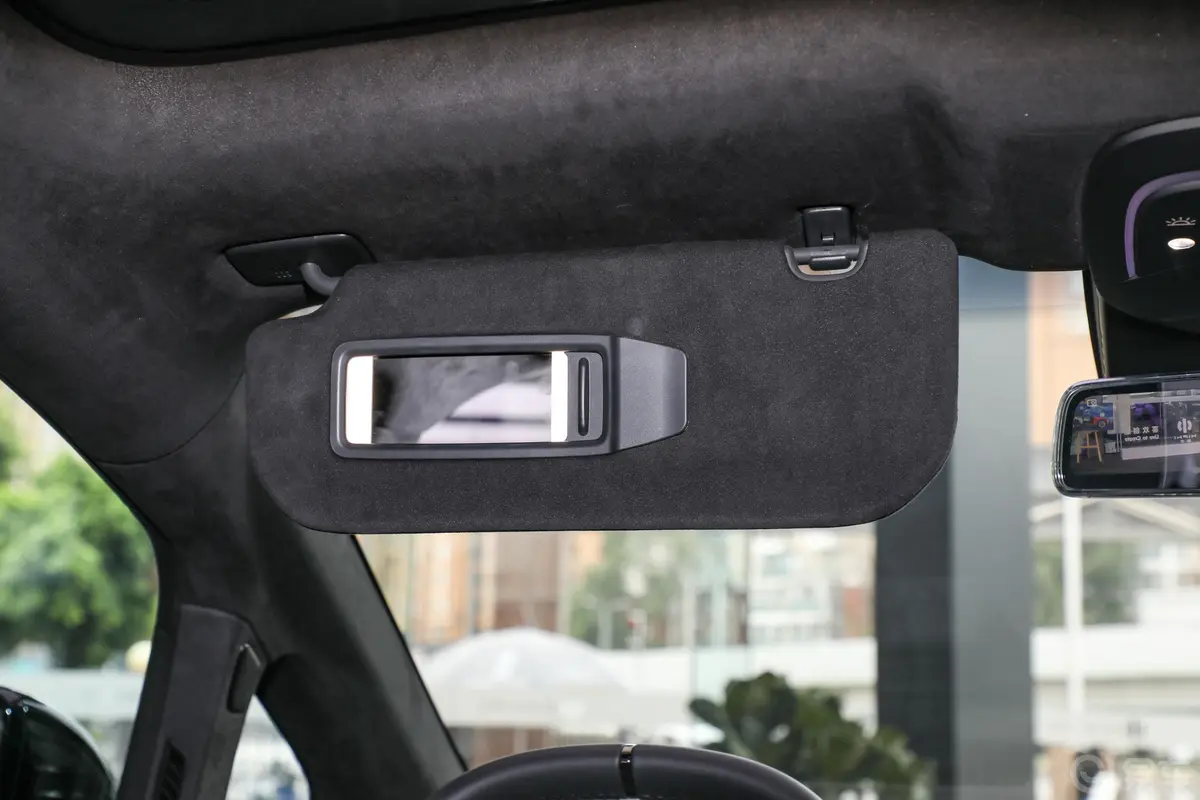 高合HiPhi X创远版 6座驾驶位遮阳板
