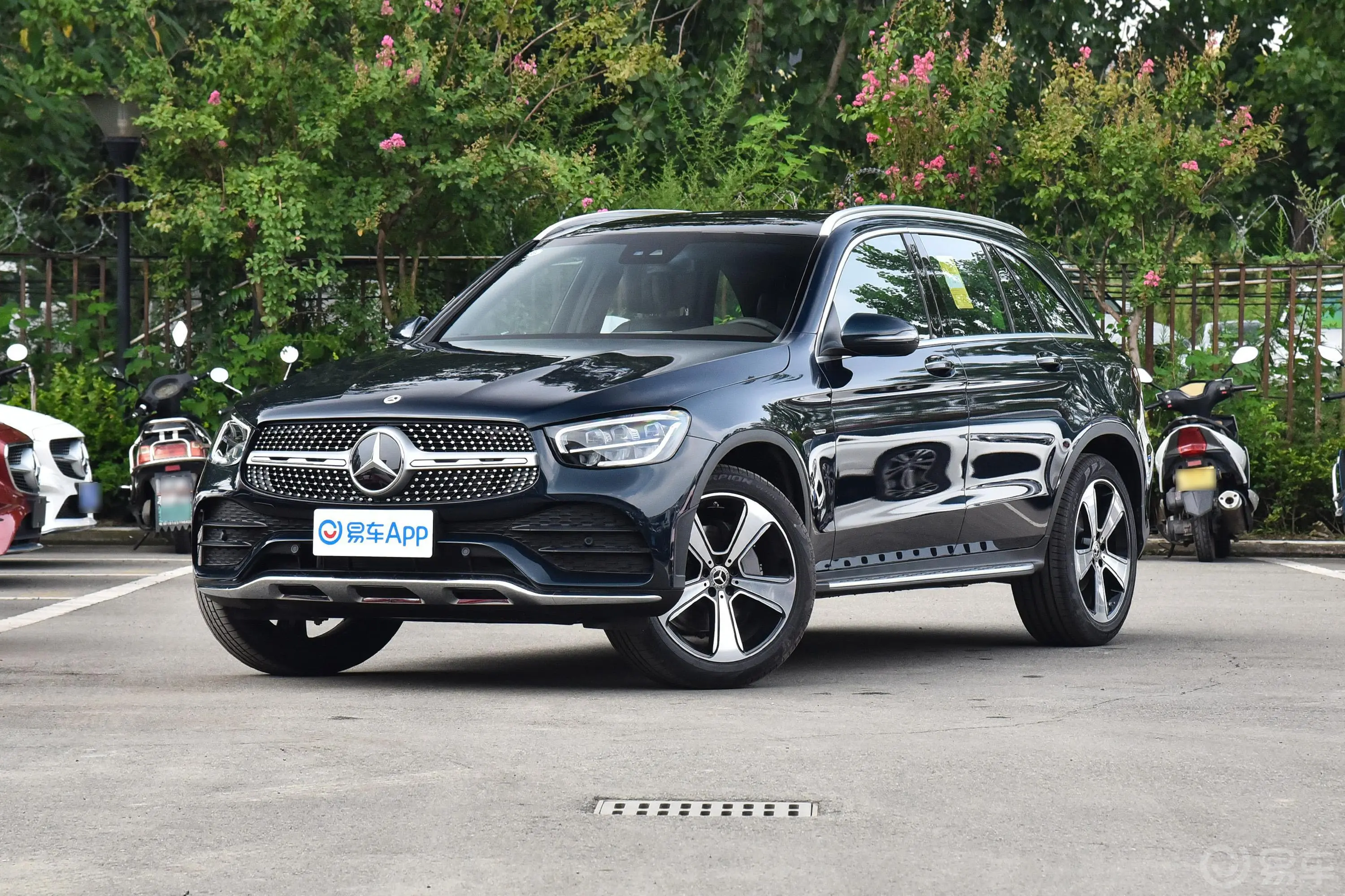 奔驰GLC改款 GLC 300 L 4MATIC 动感型臻藏版正前水平