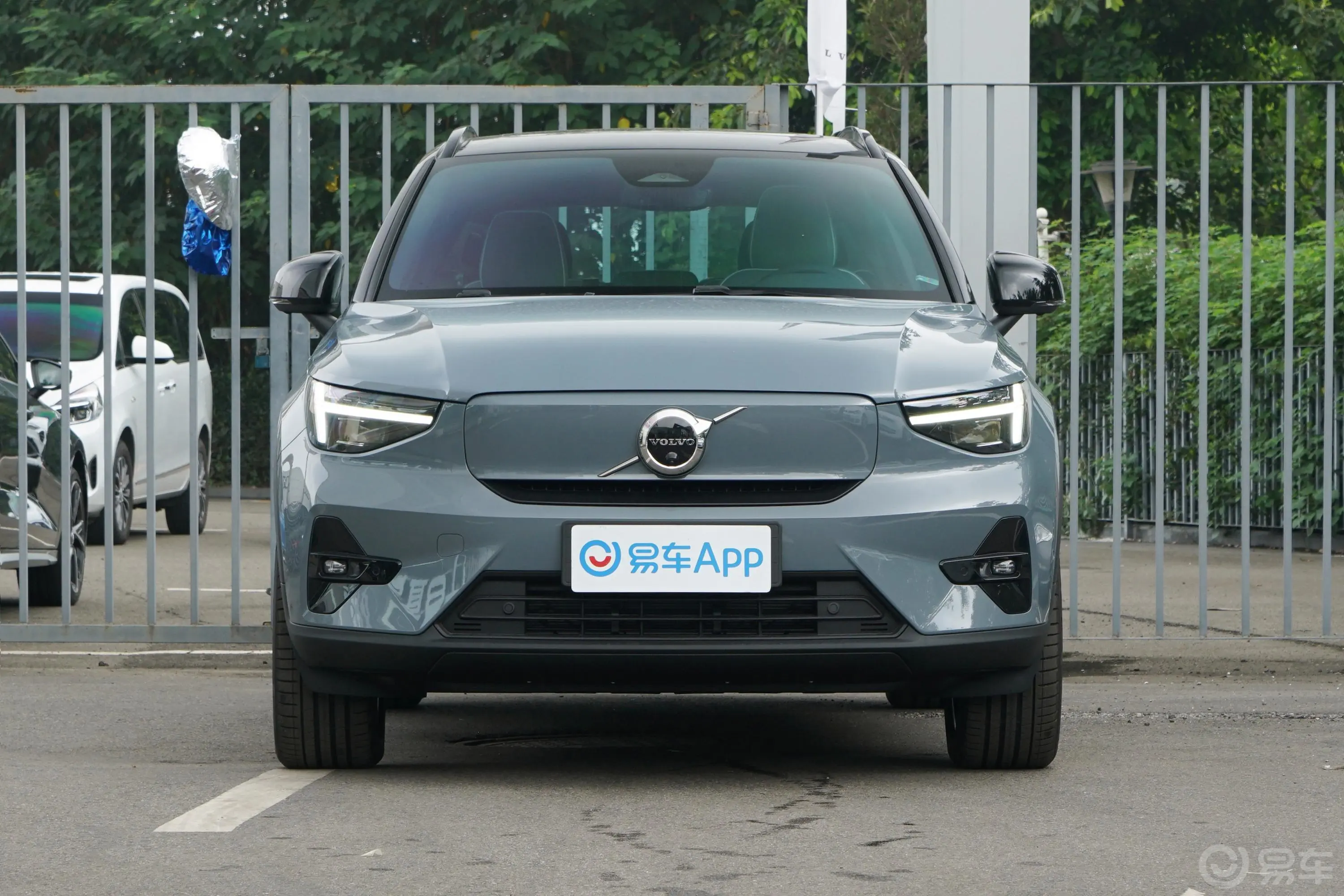 沃尔沃XC40 RECHARGE529km 两驱长续航版PRO正前水平