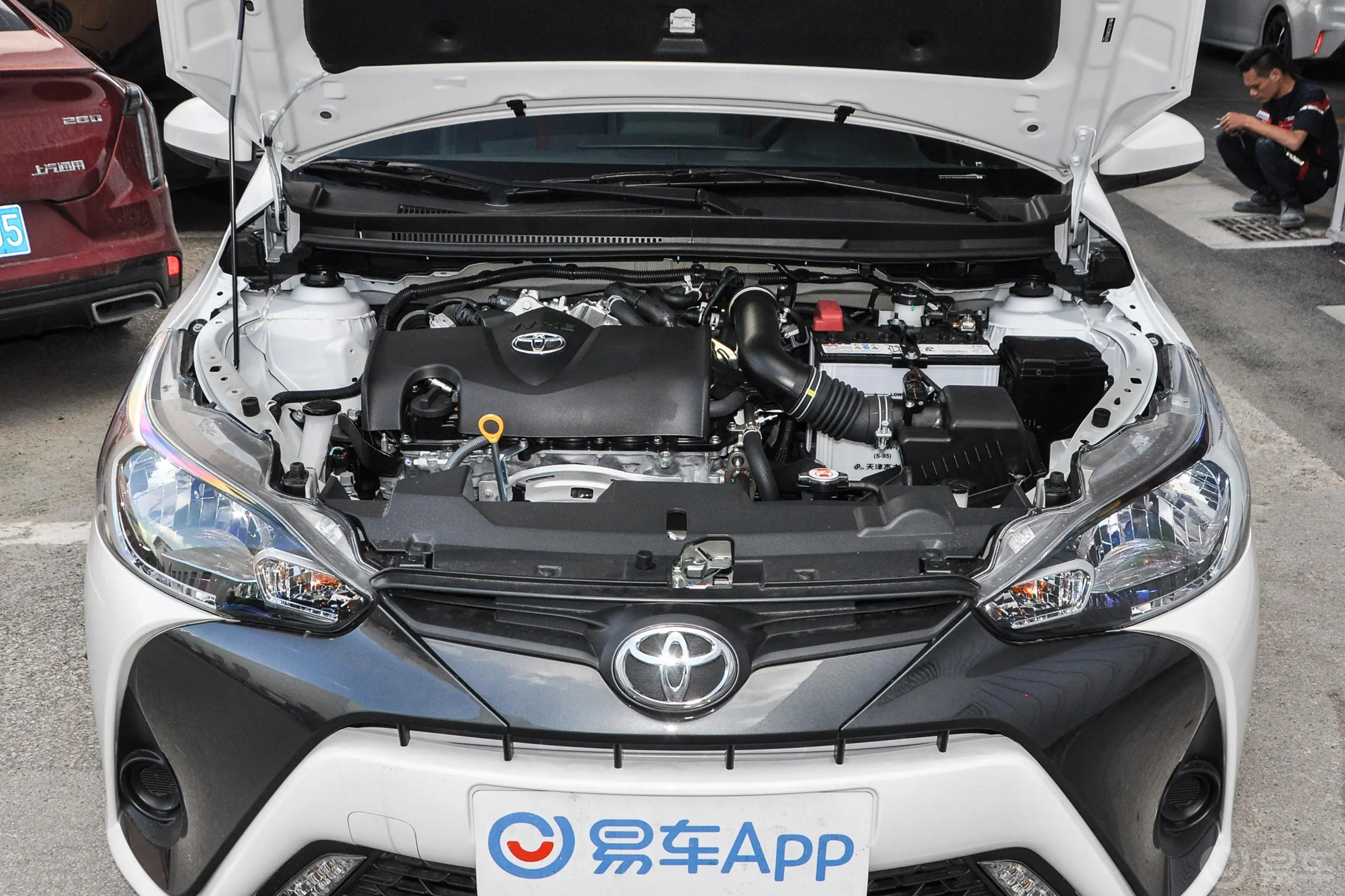 YARiS L 致炫1.5L CVT 豪华PLUS版发动机舱整体