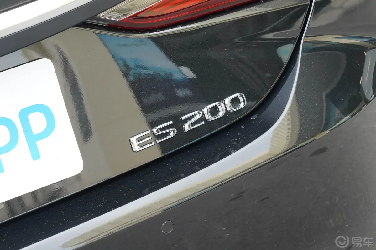 雷克萨斯ES200 豪华版外观细节