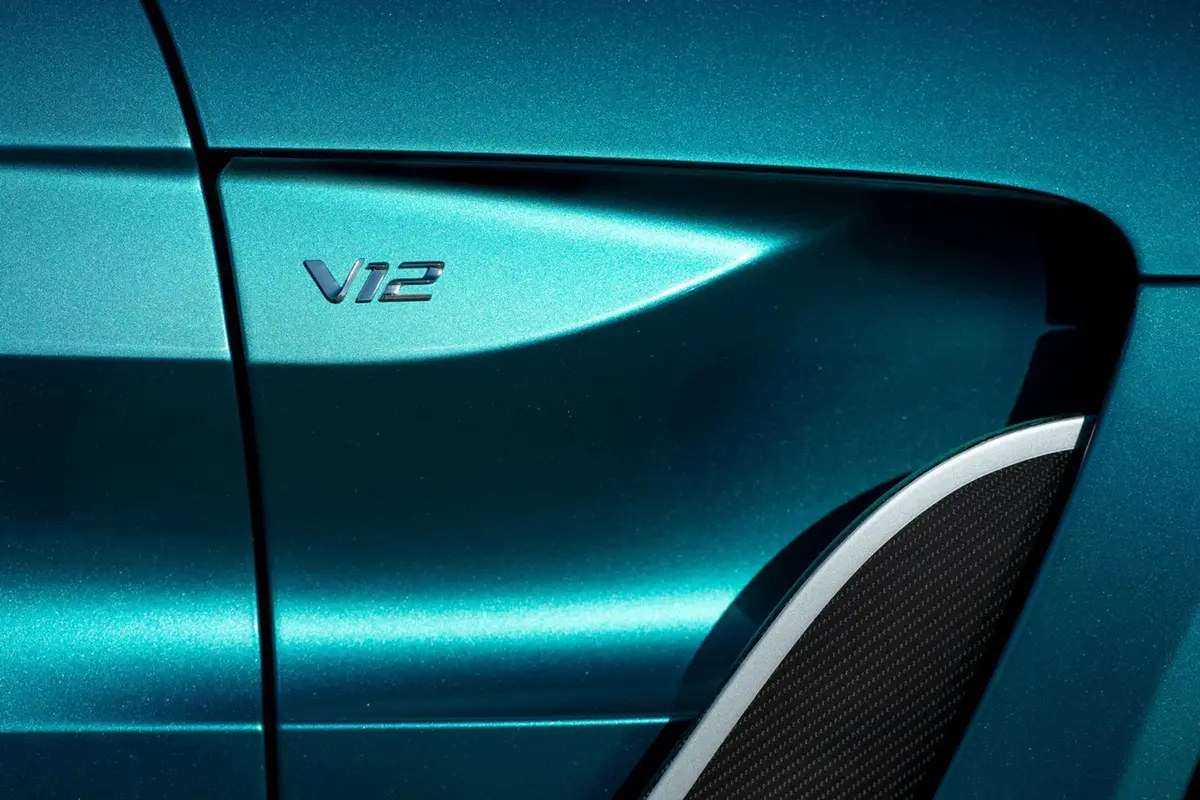 V12 Vantage