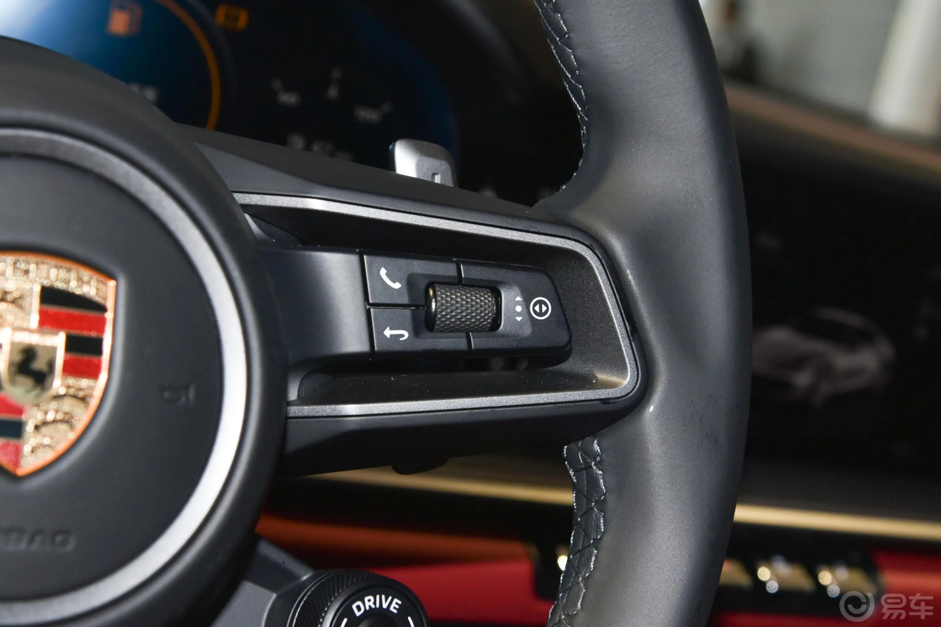 保时捷911Carrera S 3.0T右侧方向盘功能按键