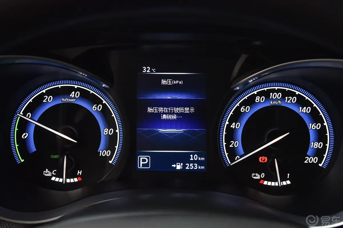 启辰D60 EV410km 标准续航 T3版主驾驶位