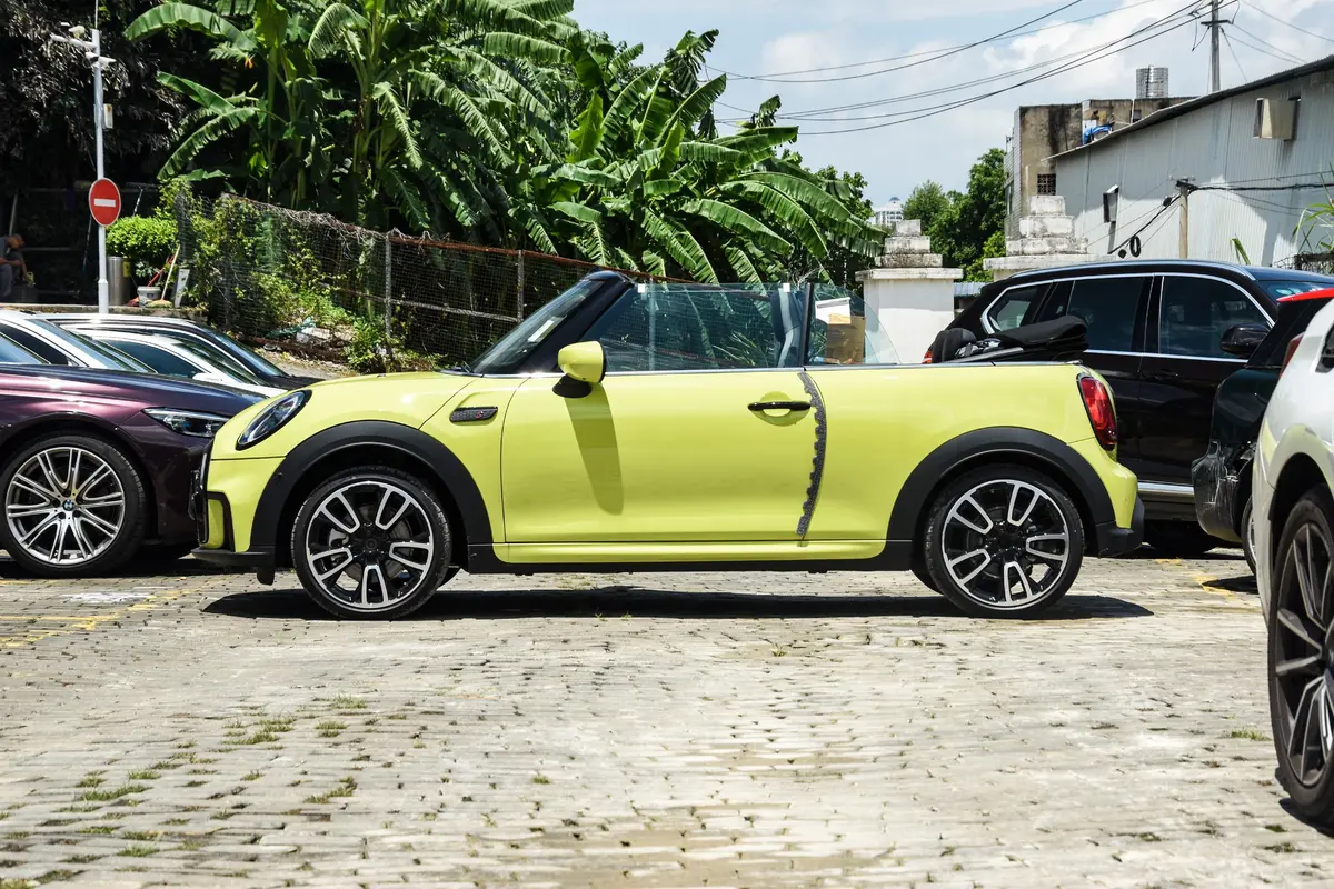 MINI CABRIO2.0T COOPER S CABRIO 赛车手外观