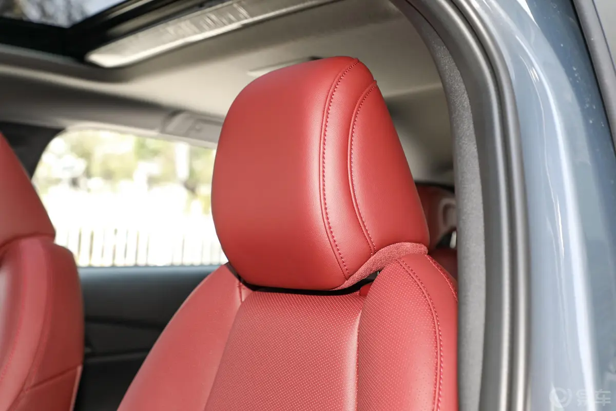 马自达CX-302.0L 自动黑曜嘉悦型主驾驶位