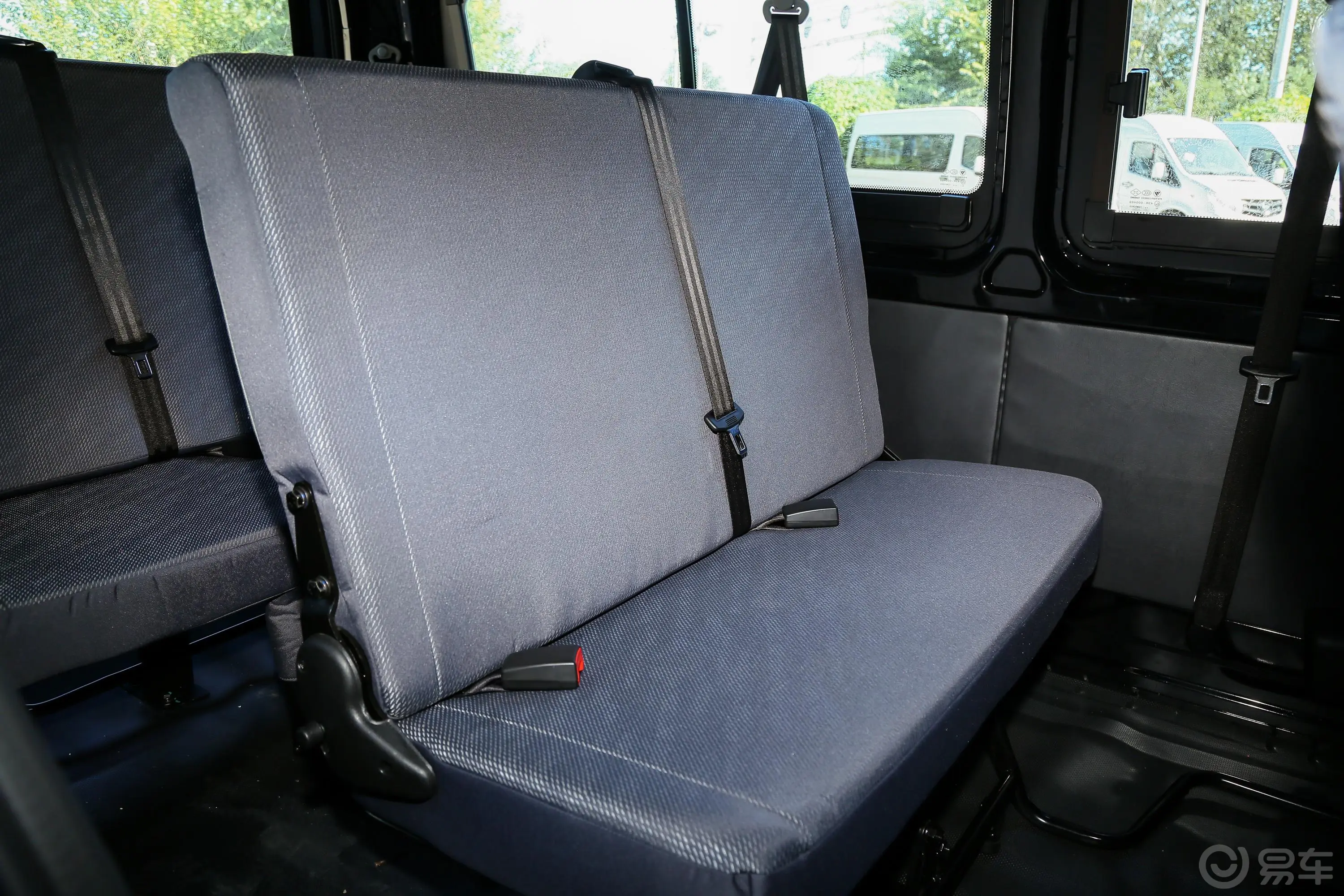风景G7商运版 2.4L 短轴低顶明窗 10座 汽油第三排座椅