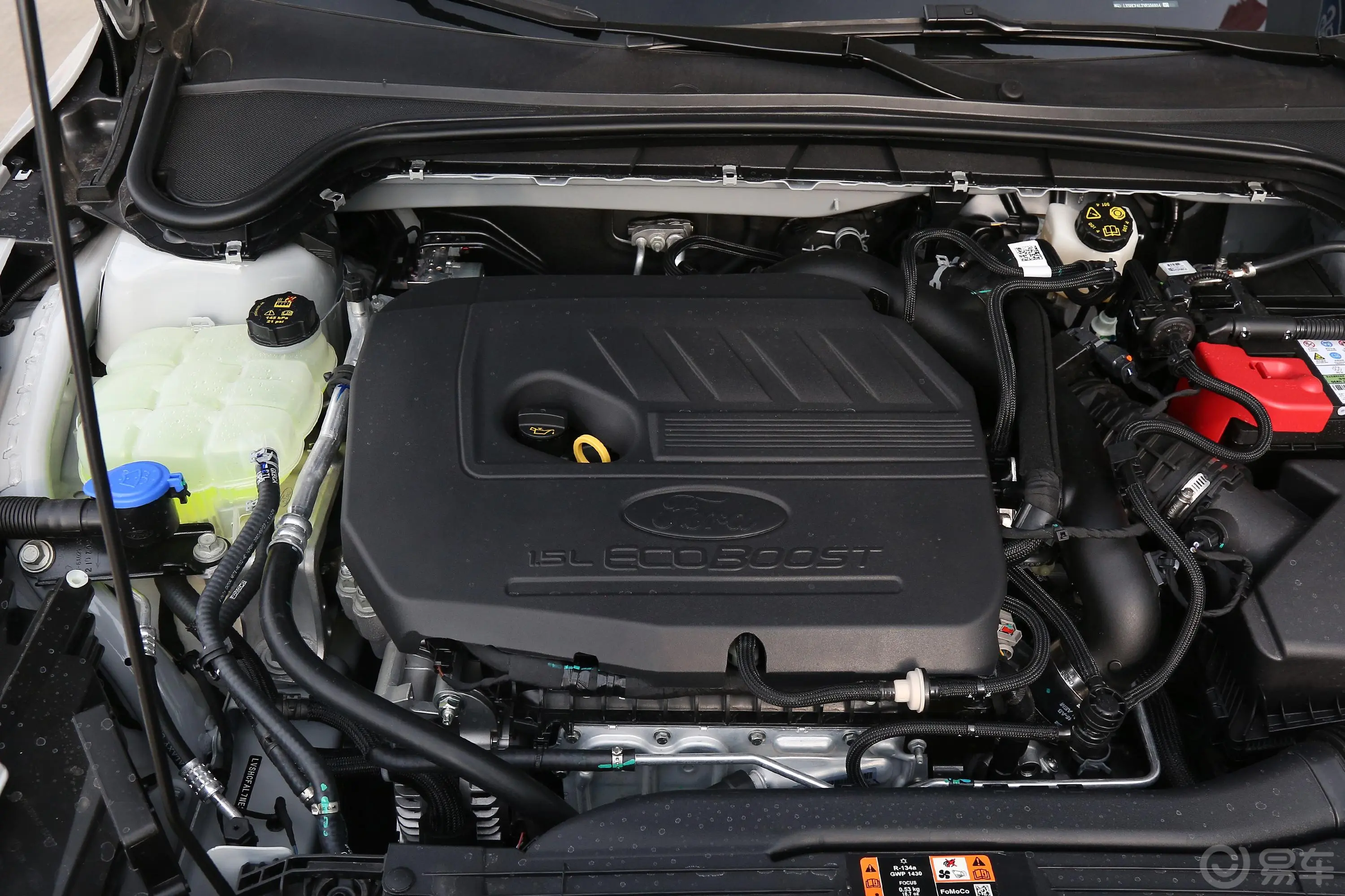 福克斯三厢 EcoBoost 180 ST-Line发动机特写