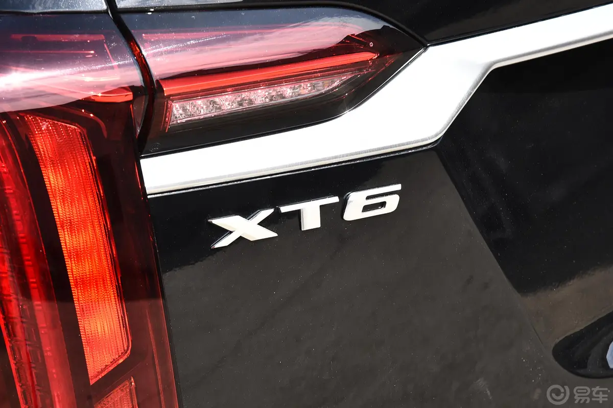 凯迪拉克XT6轻混 120周年纪念版 2.0T 四驱风尚型 6座外观细节