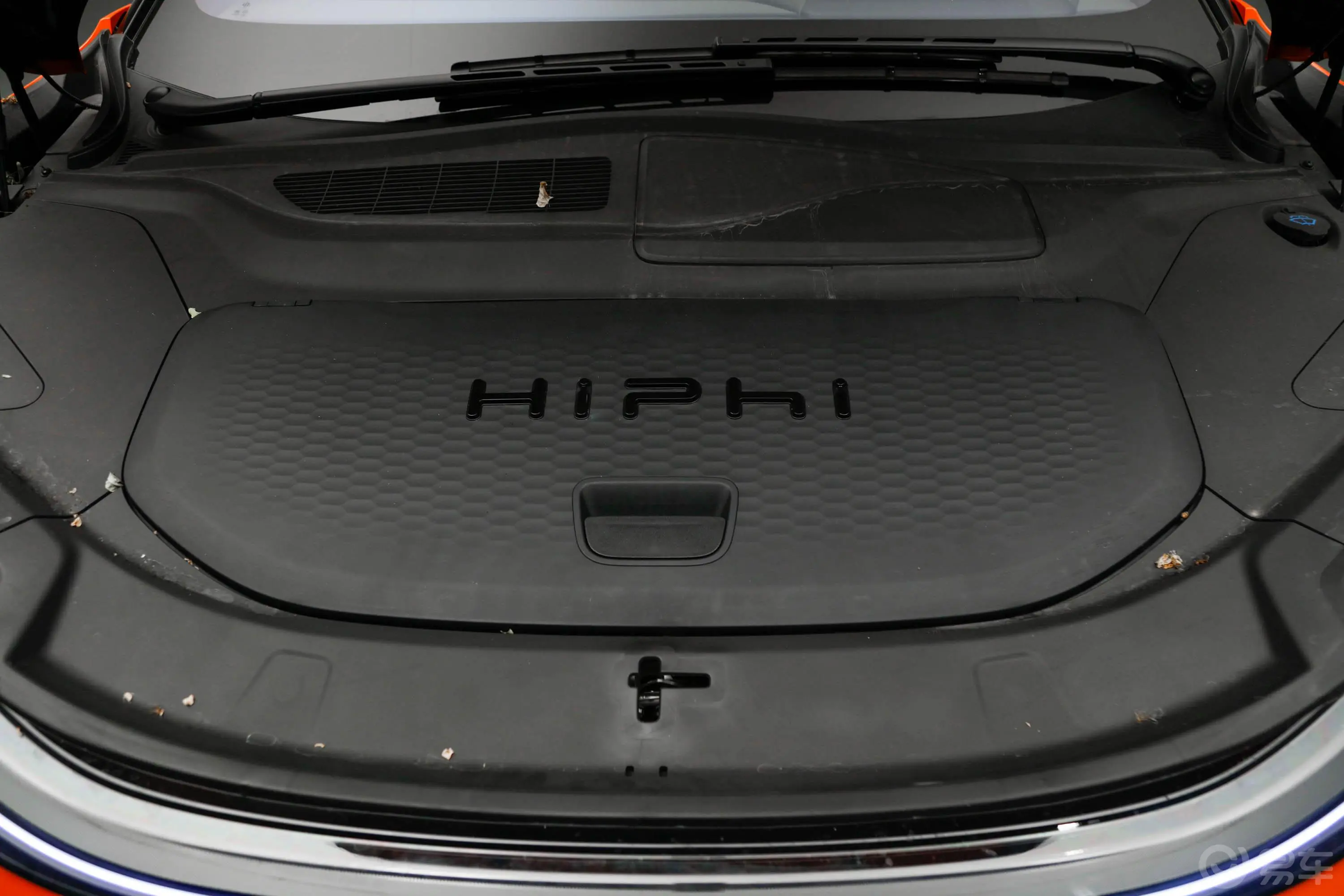 高合HiPhi X旗舰版 6座发动机特写
