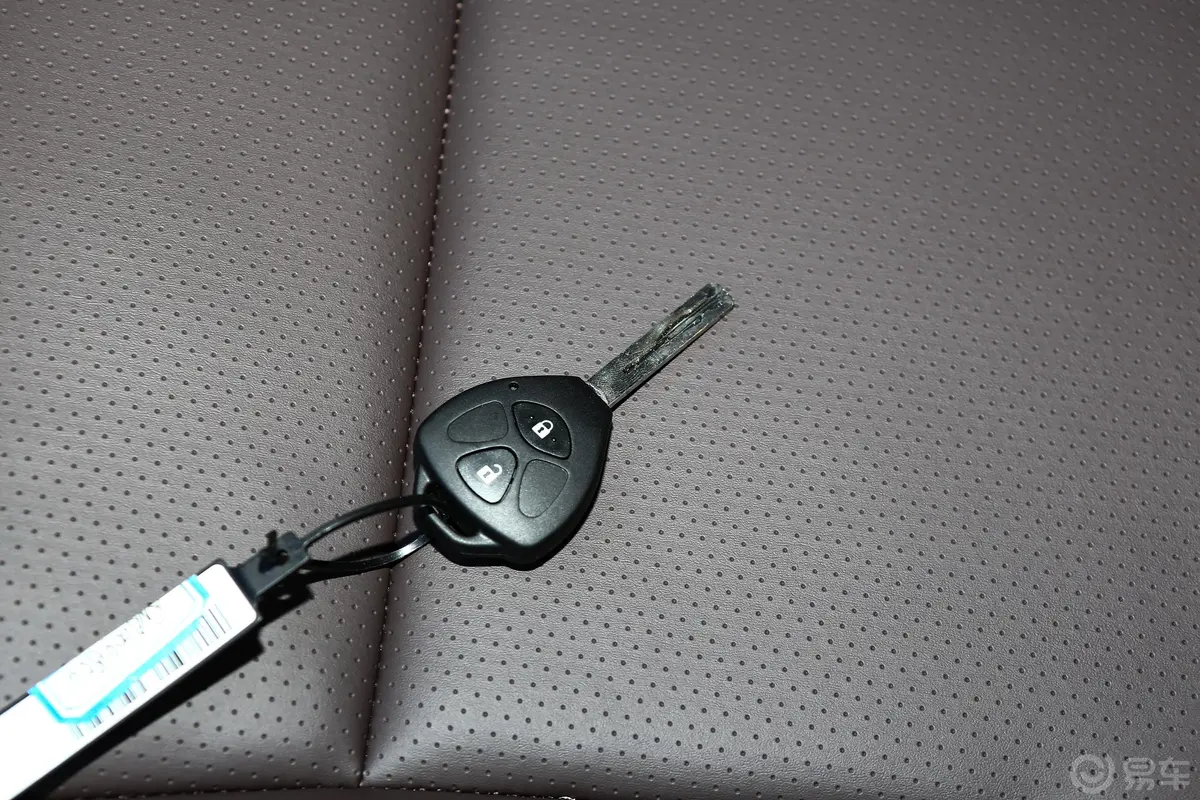 博腾V2 EV封窗厢货 标准型 河南锂动电池钥匙正面