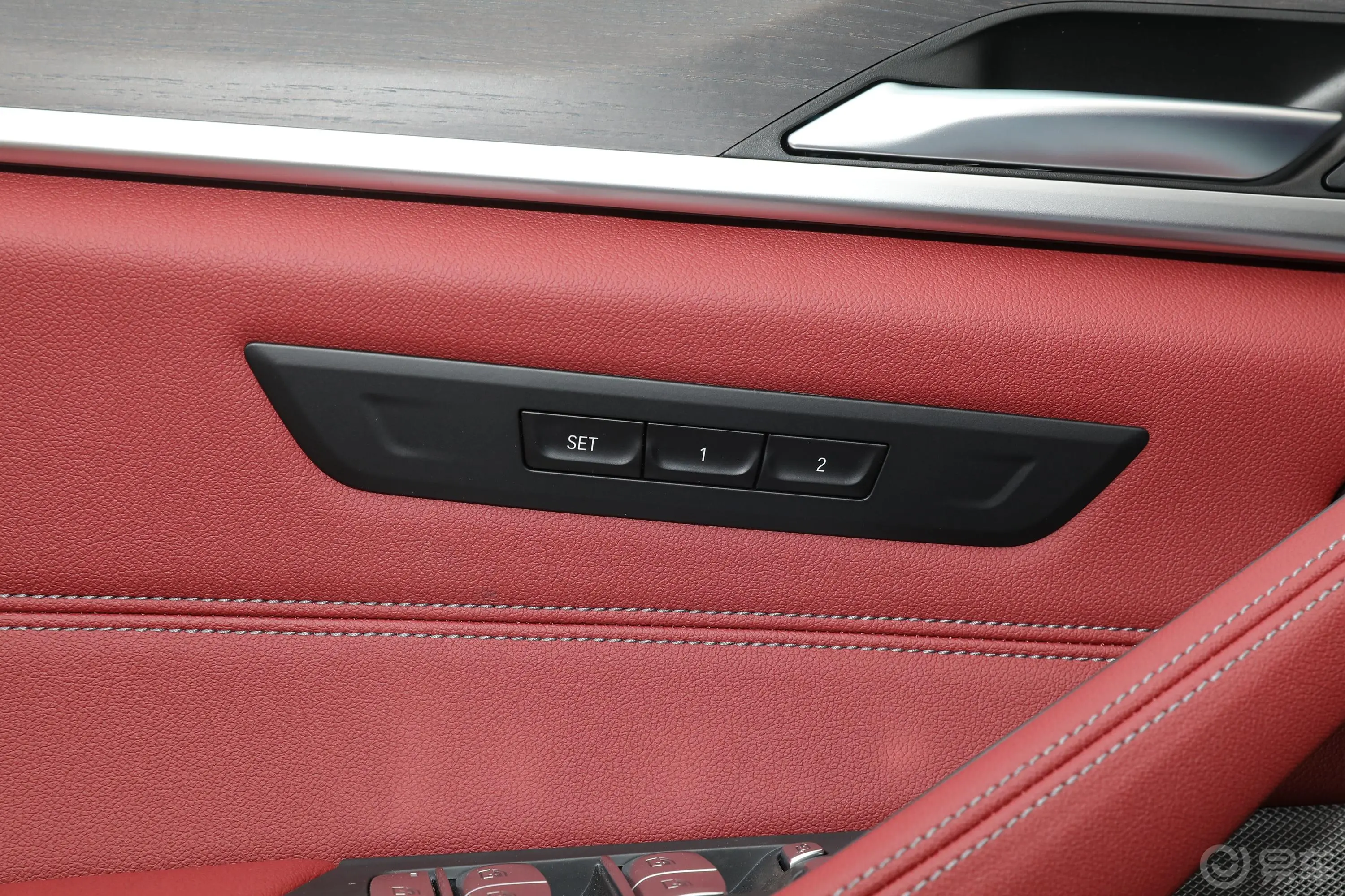 宝马5系改款二 530Li xDrive M运动套装主驾驶位