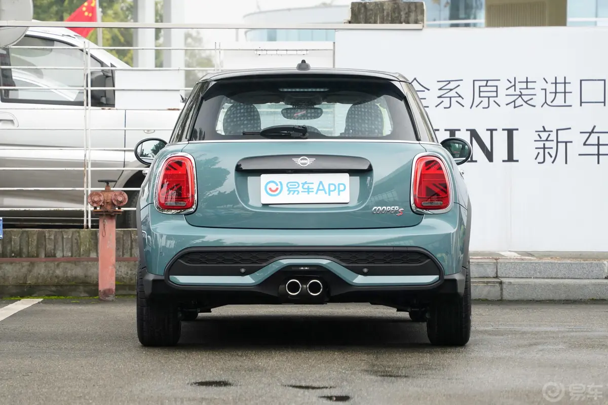 MINI2.0T COOPER S 弧光特别版 五门版正后水平